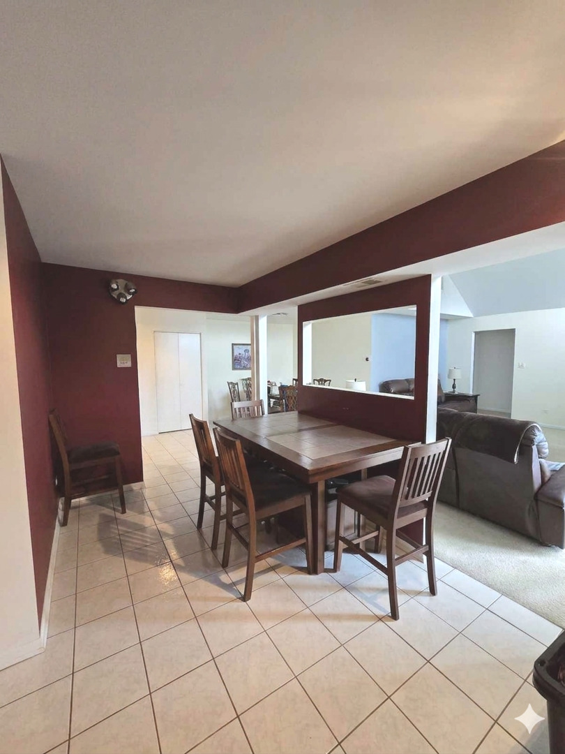 Martin France Cir, Tinley Park, IL 60477