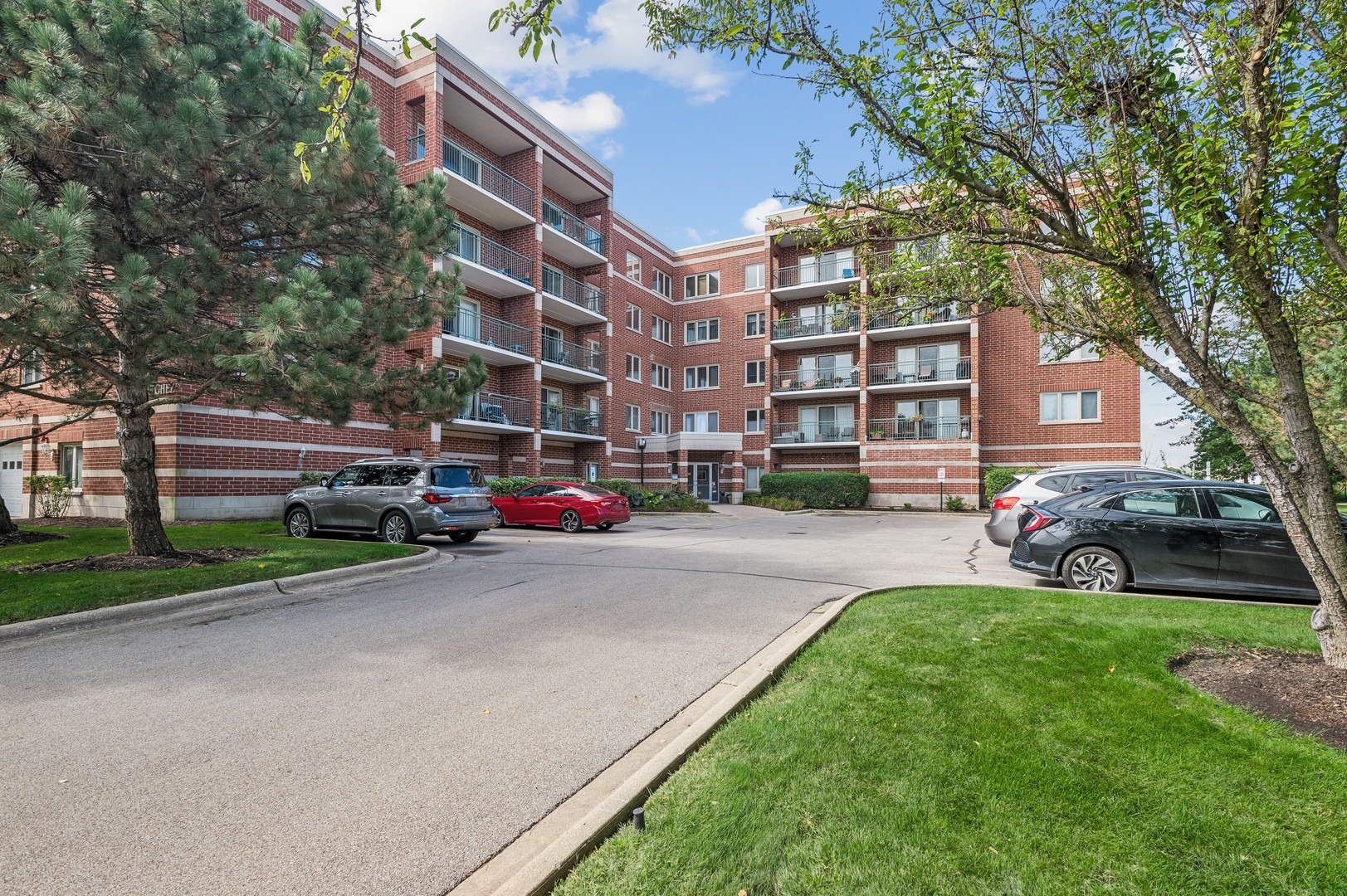 Natchez Ave, Chicago, IL 60634