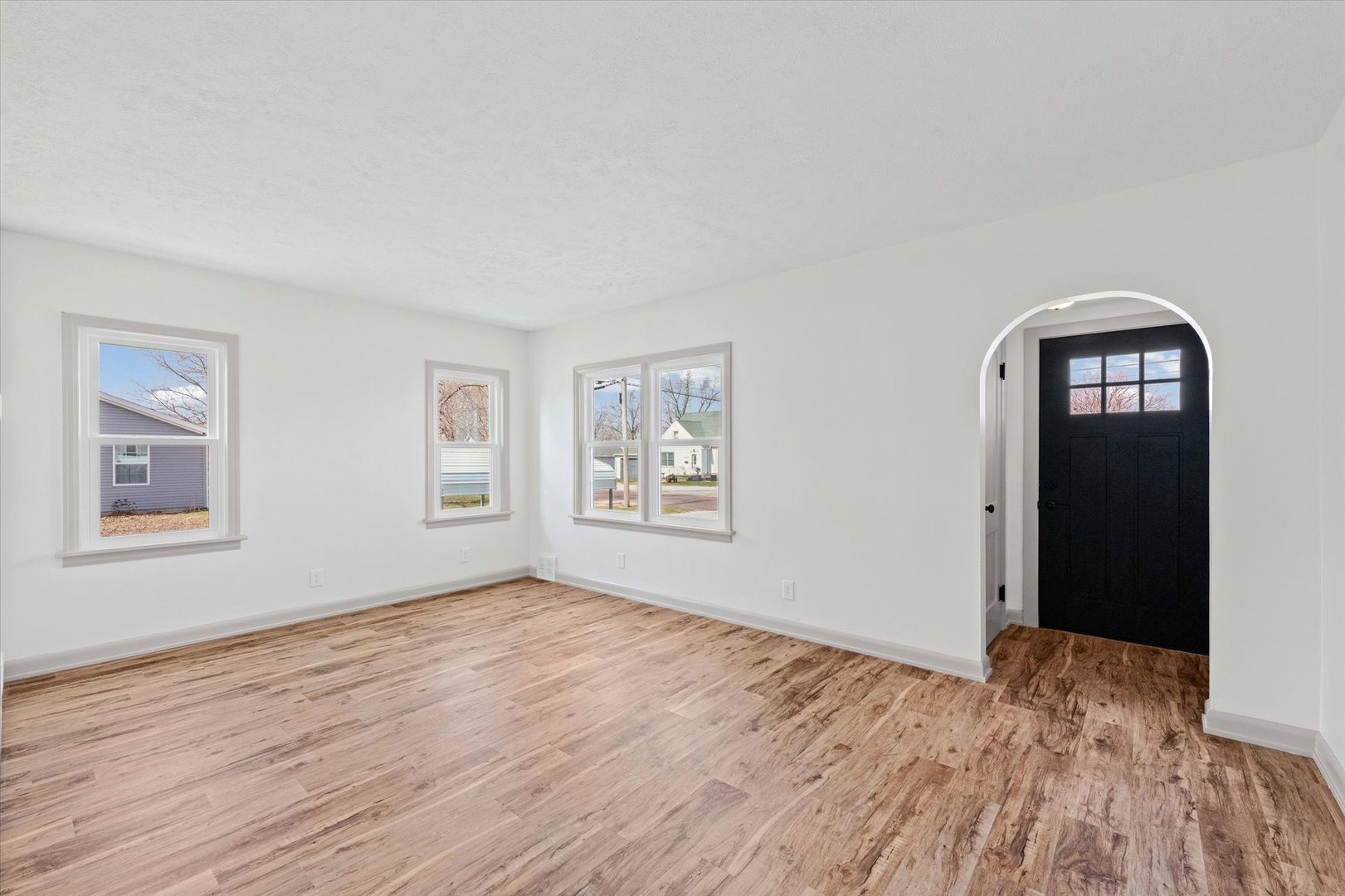 11th St, Gibson City, IL 60936 #1