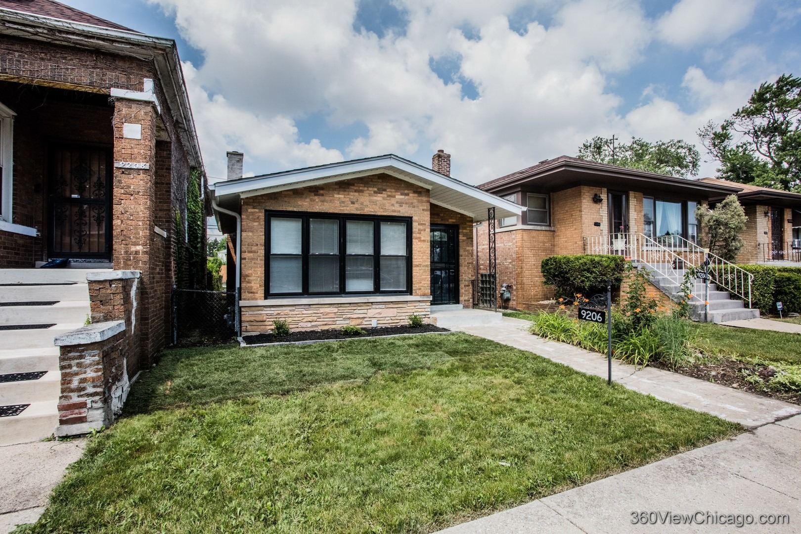 Yates Blvd, Chicago, IL 60617