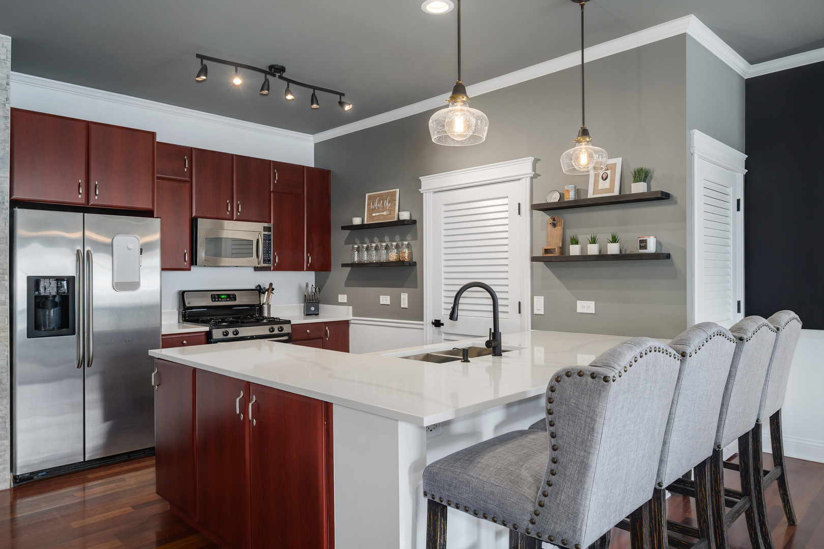 Greenview Ave, Chicago, IL 60642 #1