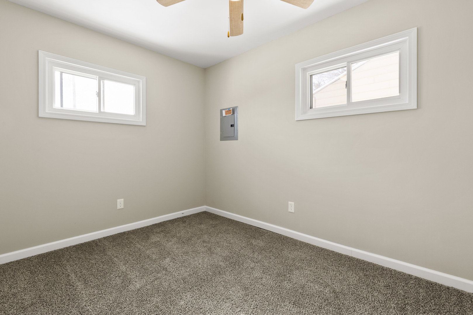 Langdon St, Freeport, IL 61032