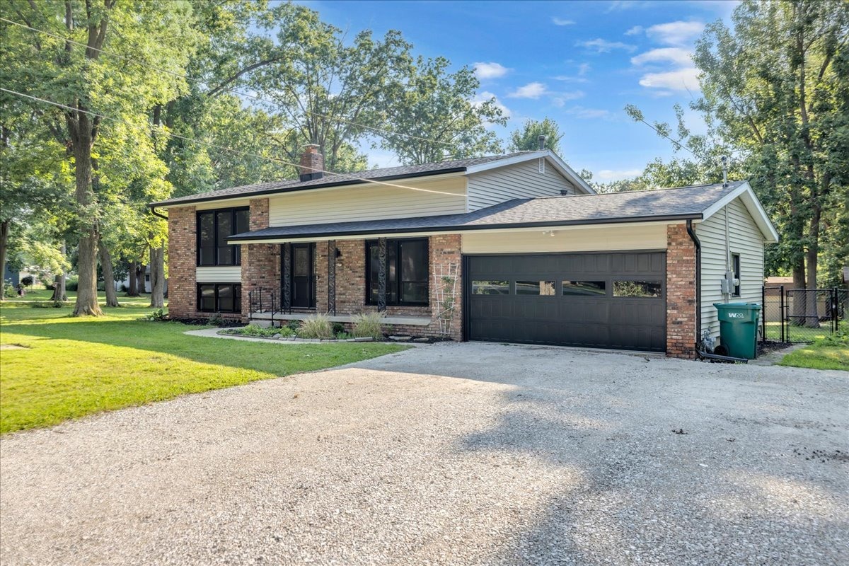 Highcock Dr, MT Zion, IL 62549 #1