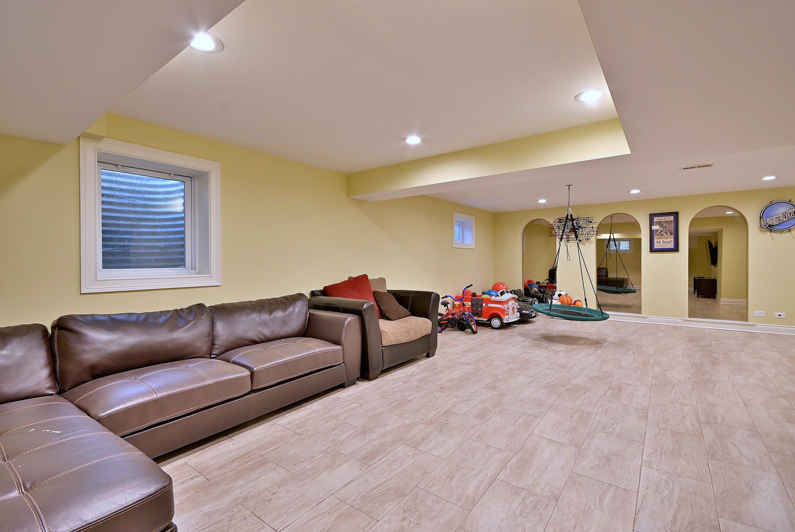Lake St, Morton Grove, IL 60053