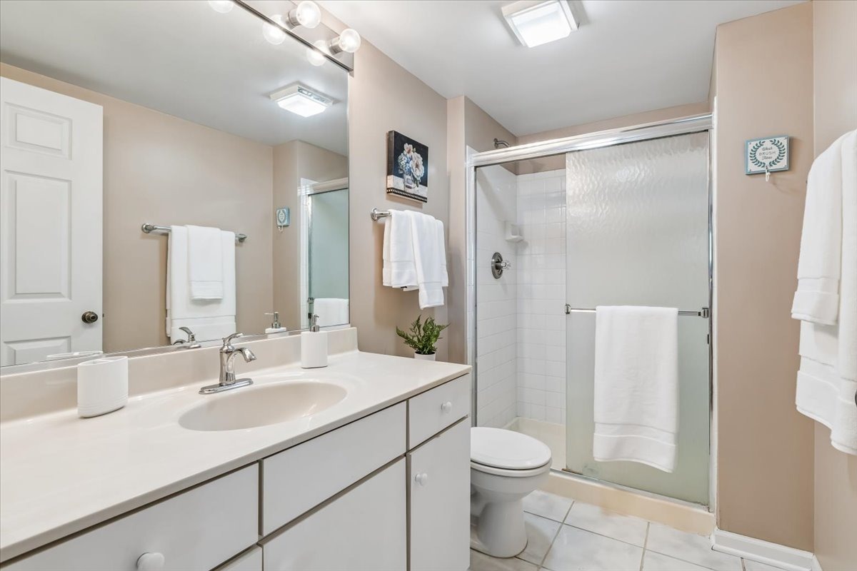 Heron Ave, Schaumburg, IL 60193 #1