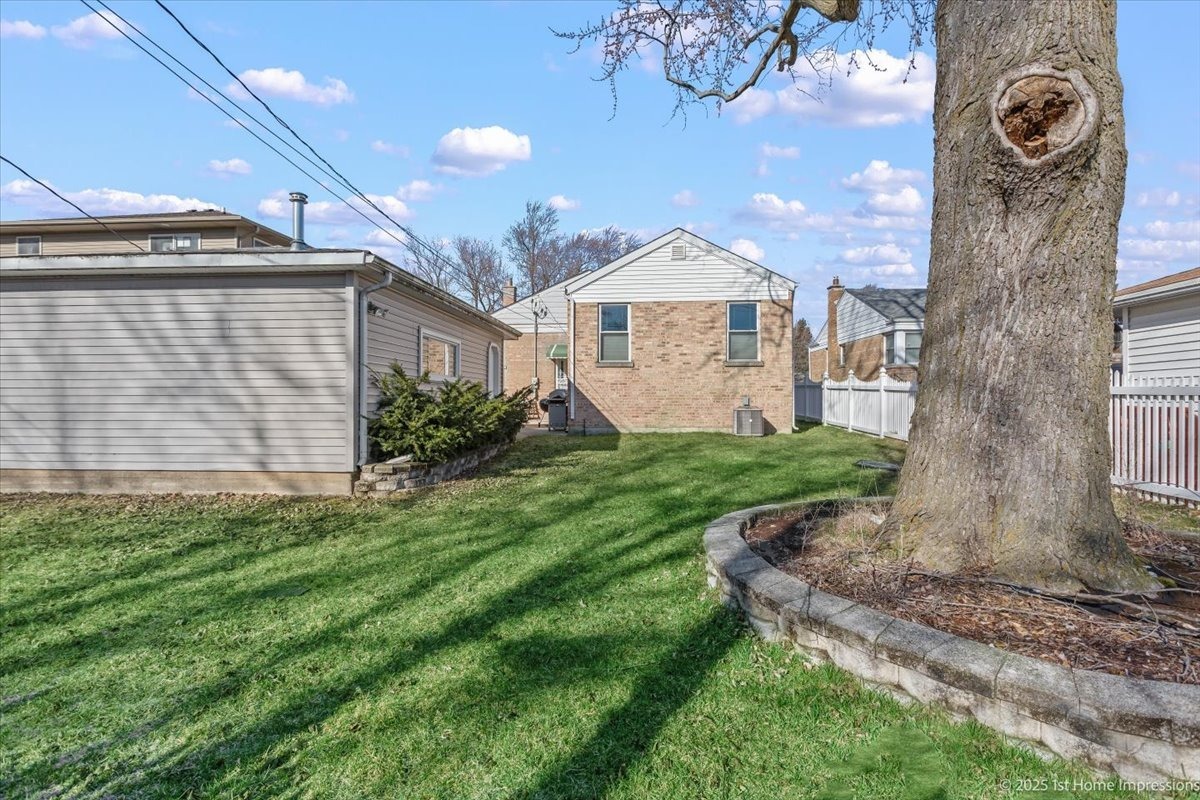 Avers Ave, Evergreen Park, IL 60805