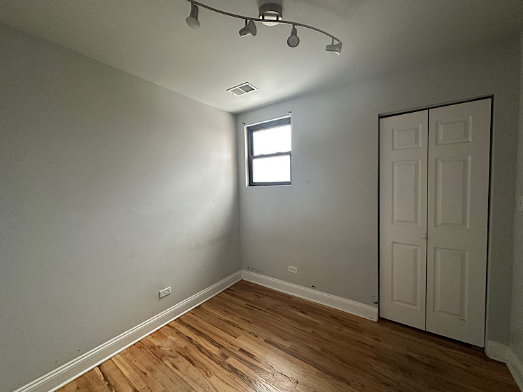 Winchester Ave, Chicago, IL 60626 #1