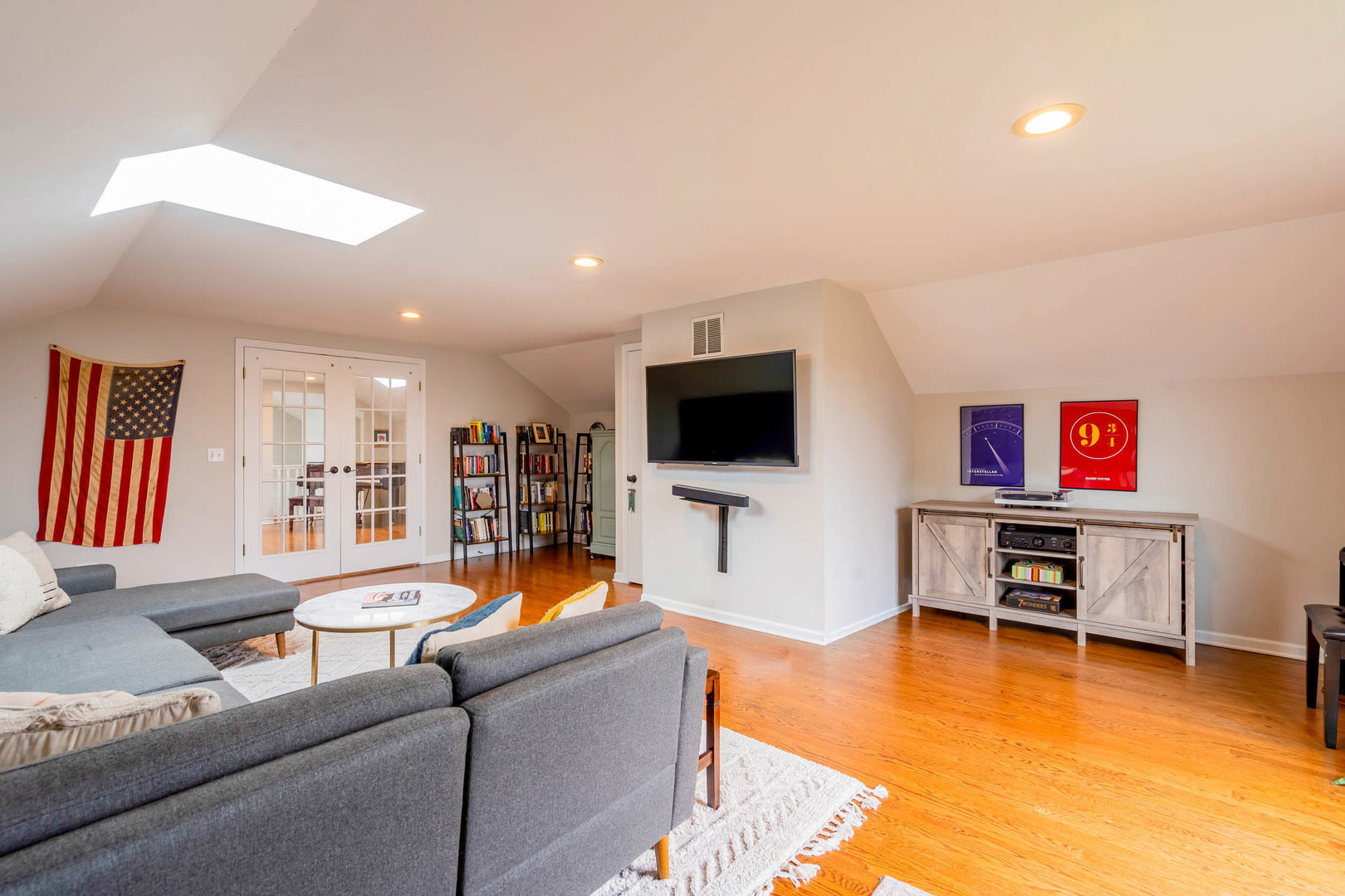Seminary Ave, Chicago, IL 60657 #1