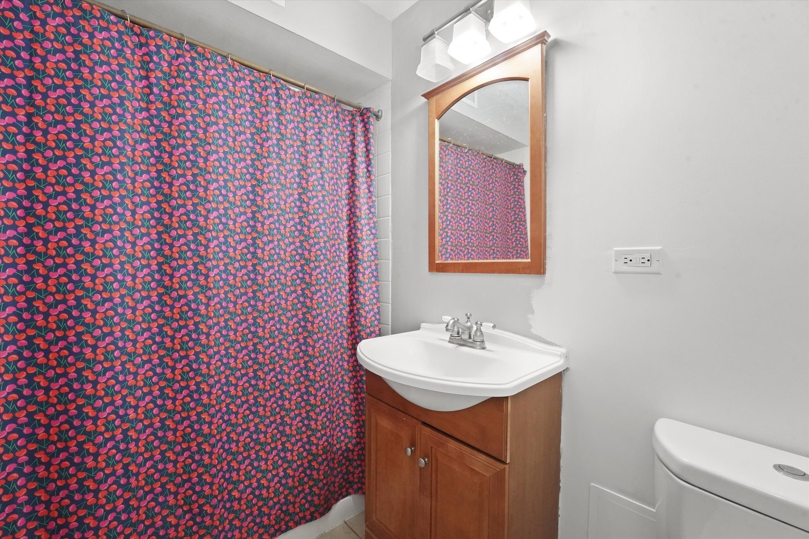 Sheridan Rd, Chicago, IL 60660 #1