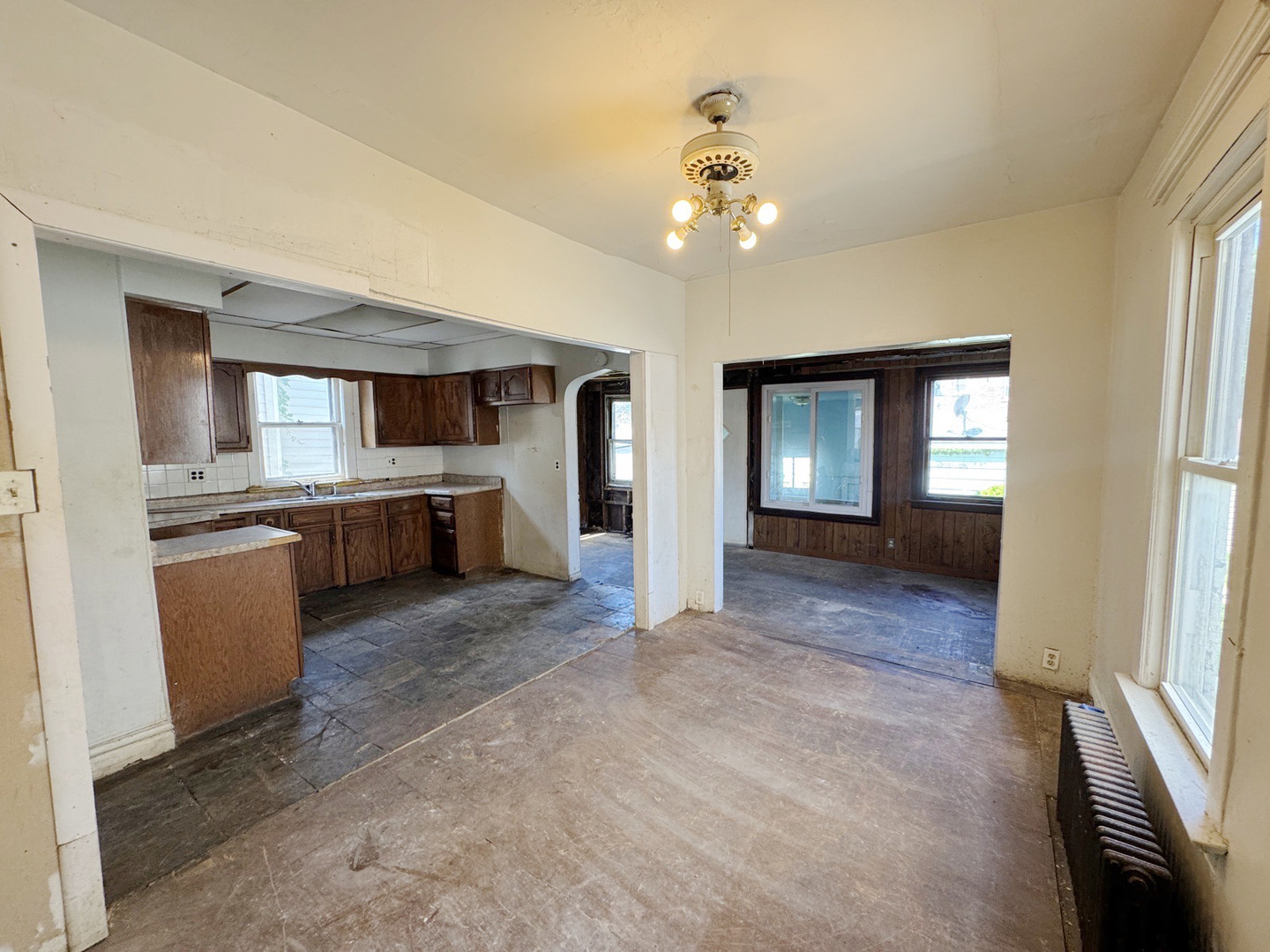 Rhodes Ave, Chicago, IL 60619 #1
