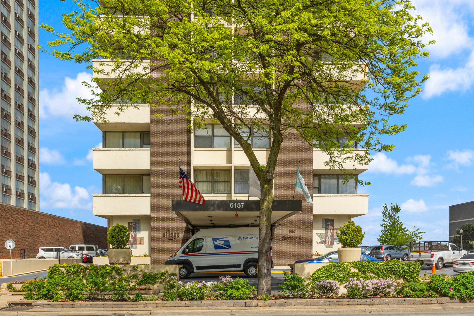 Sheridan Rd, Chicago, IL 60660