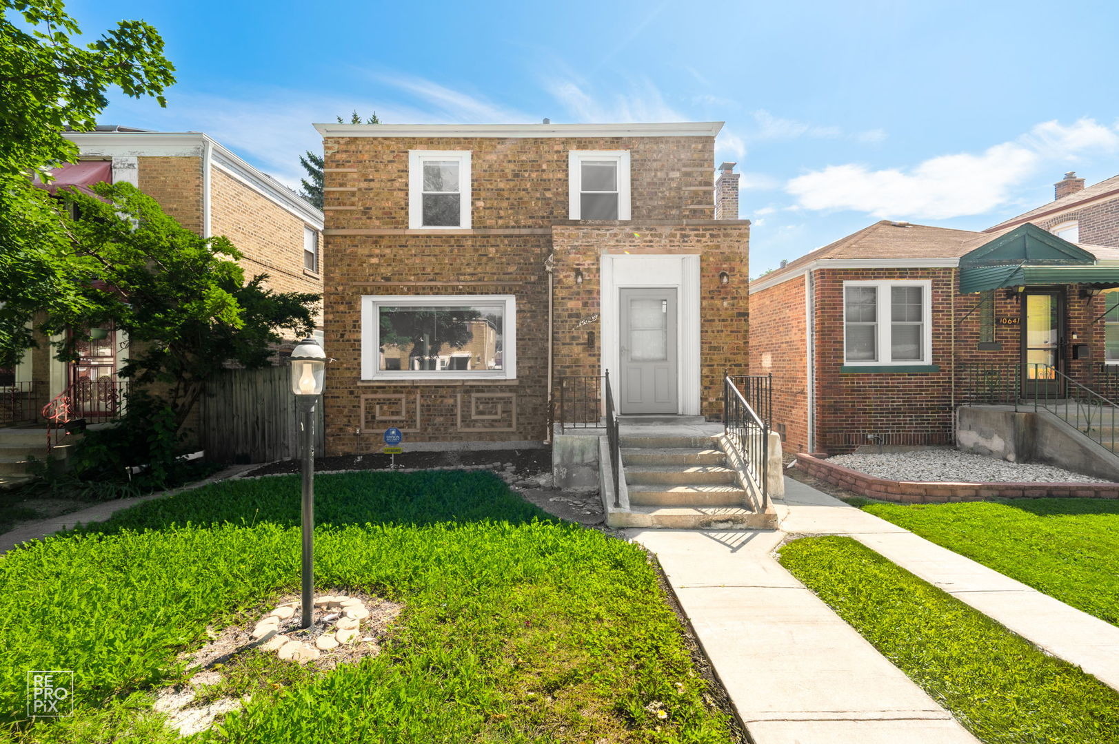 Forest Ave, Chicago, IL 60628