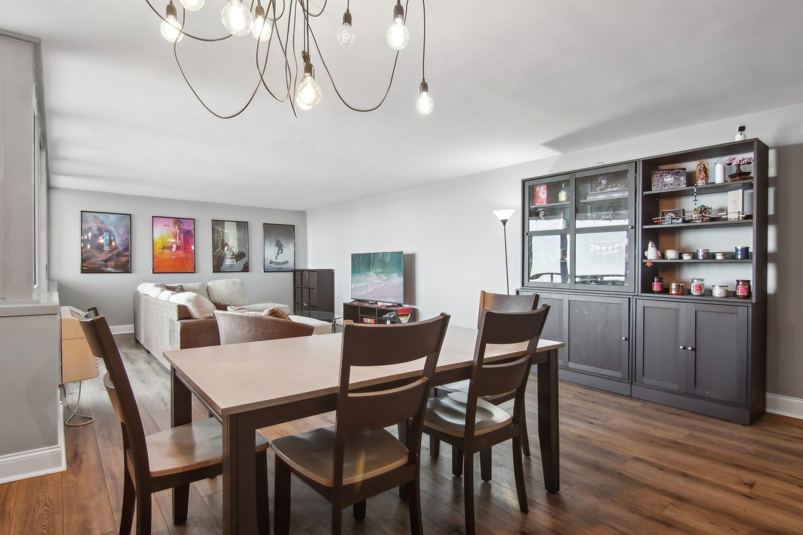 Sheridan Rd, Chicago, IL 60660 #1