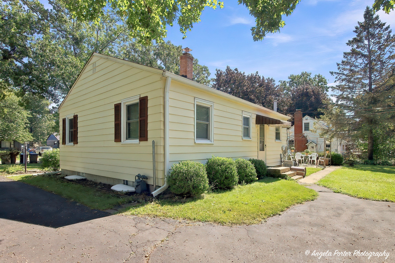 Kirkwood Ave, Winthrop Harbor, IL 60096 #1