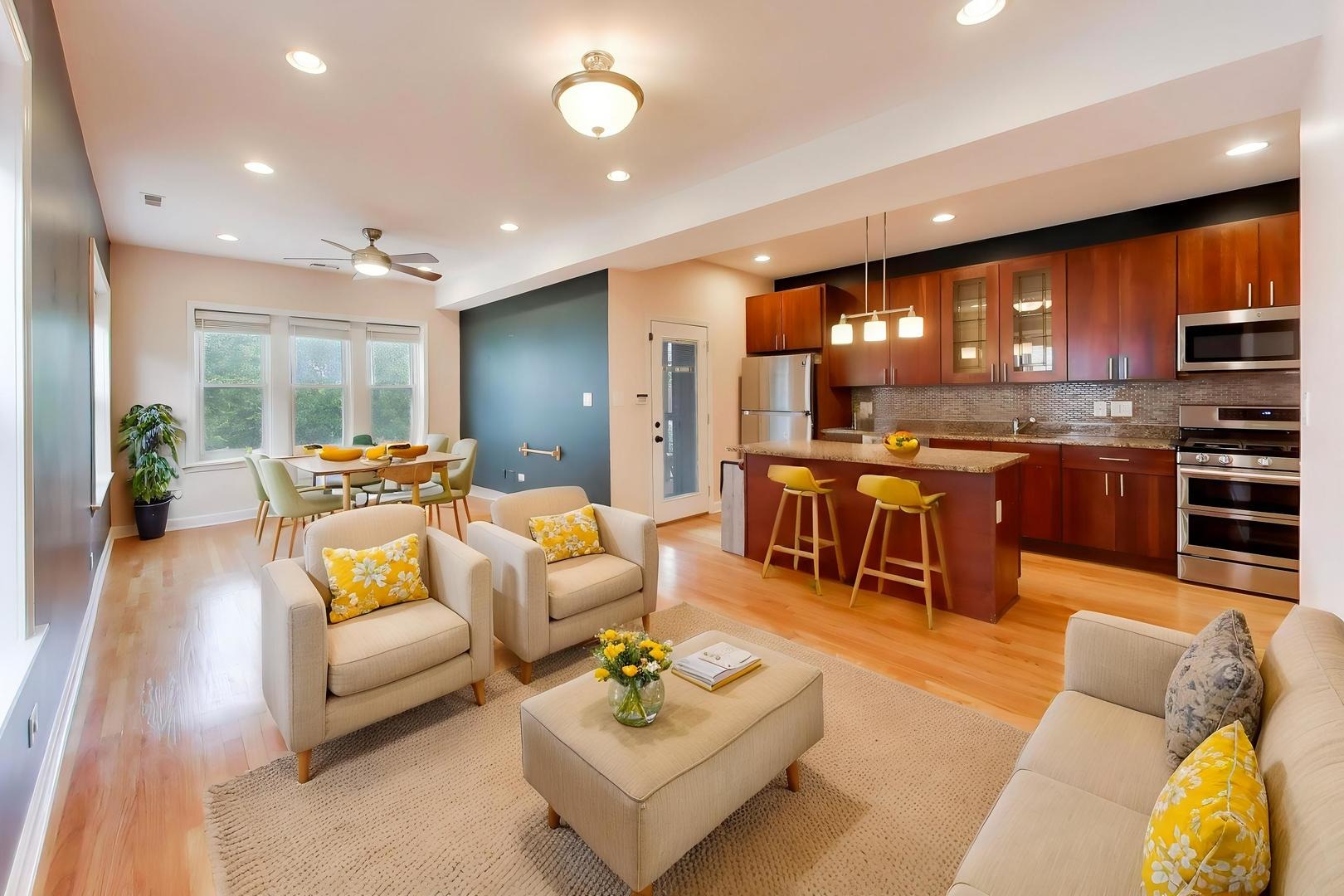 Mozart St, Chicago, IL 60618 #1