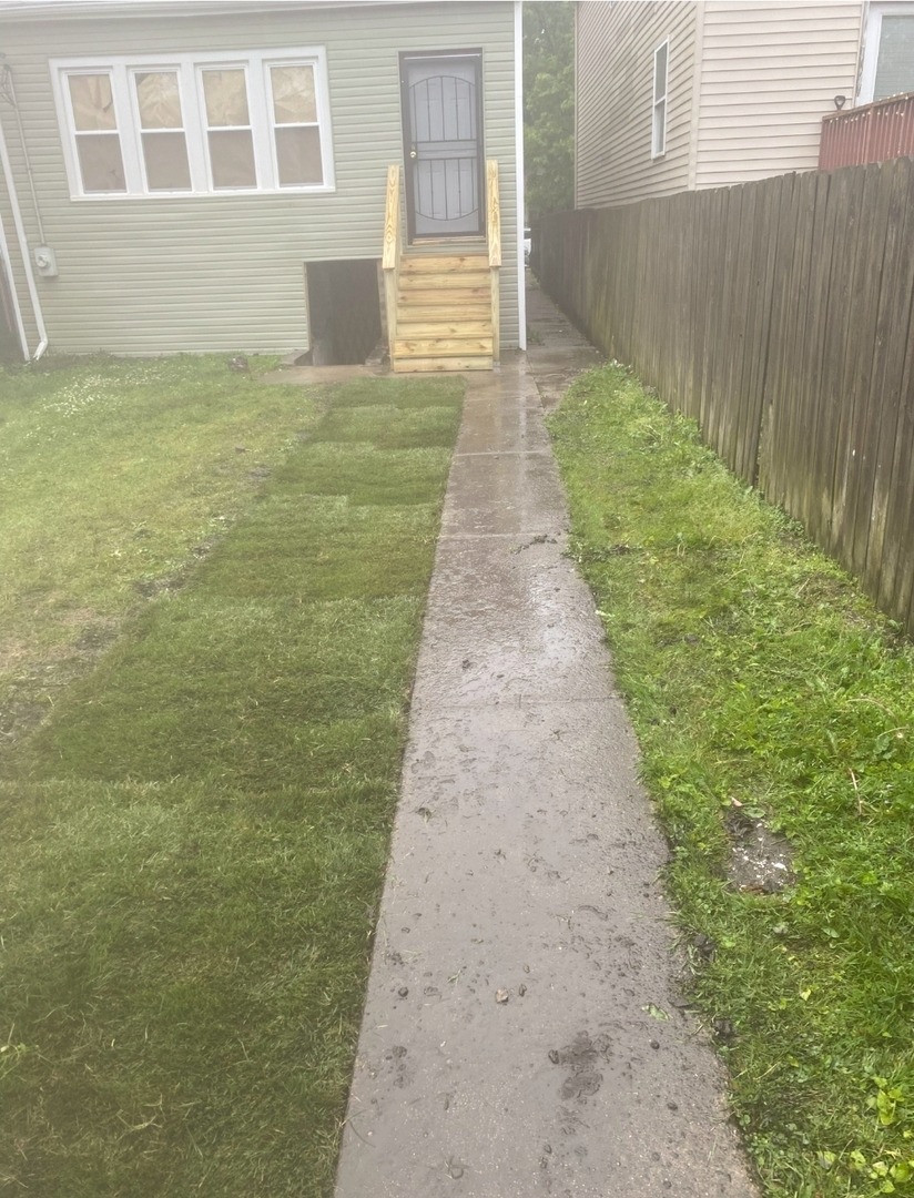 Woodlawn Ave, Chicago, IL 60619