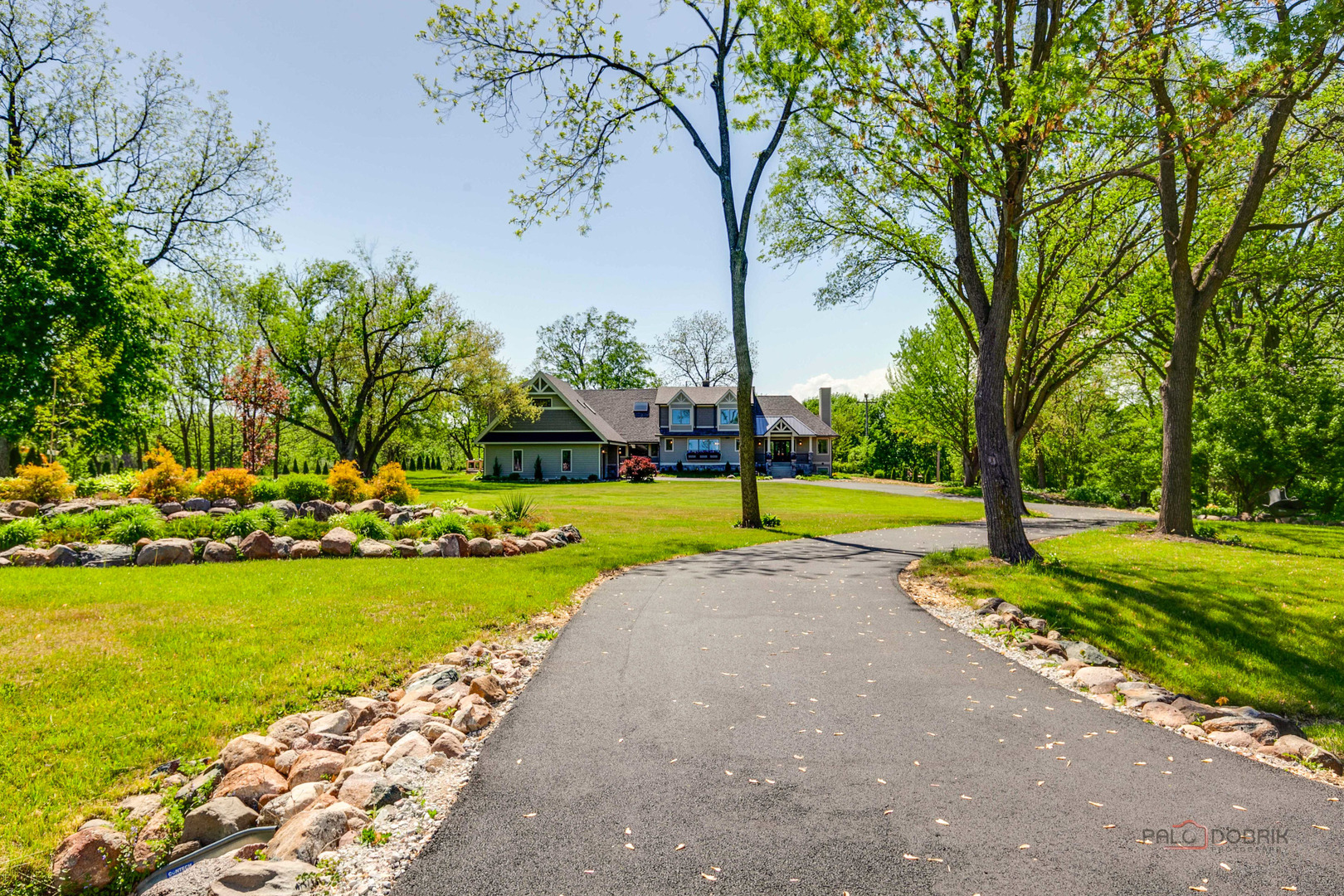 Saddle Ridge Ct, Long Grove, IL 60047