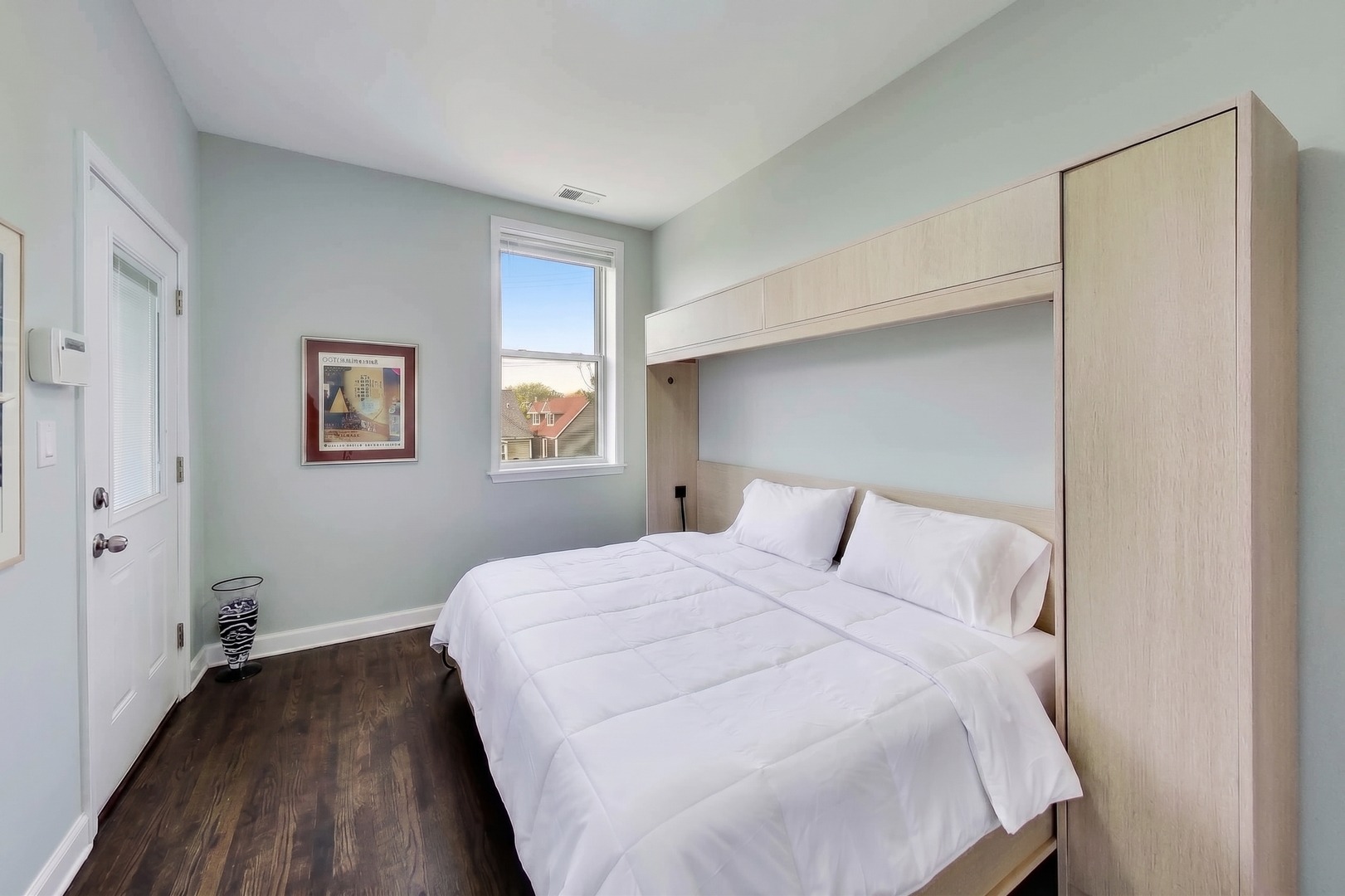 Wayne Ave, Chicago, IL 60660 #1