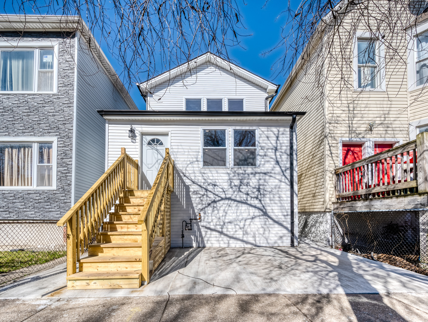 47th Pl, Chicago, IL 60609