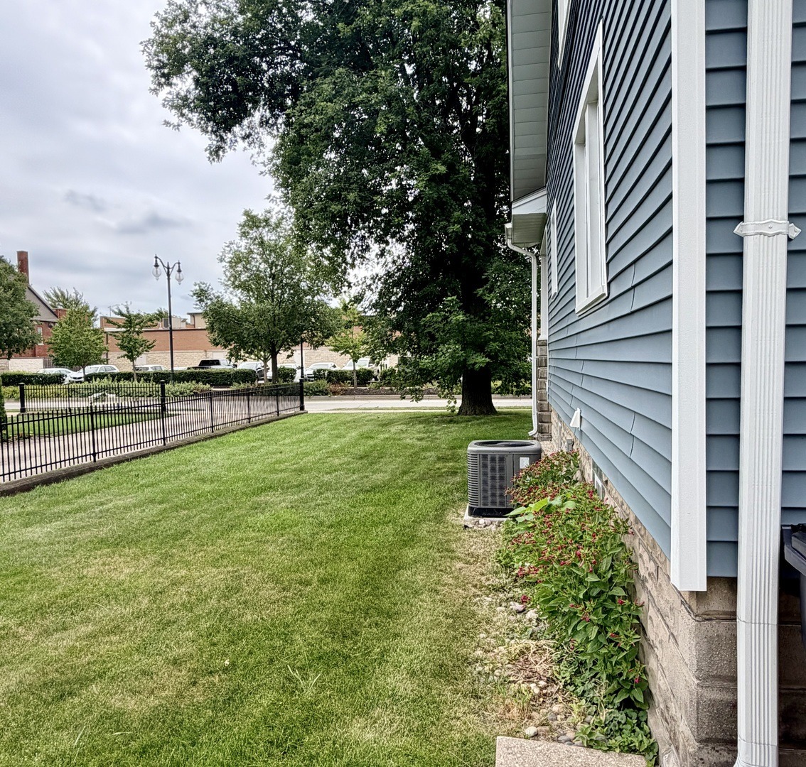 161st Pl, South Holland, IL 60473 #1