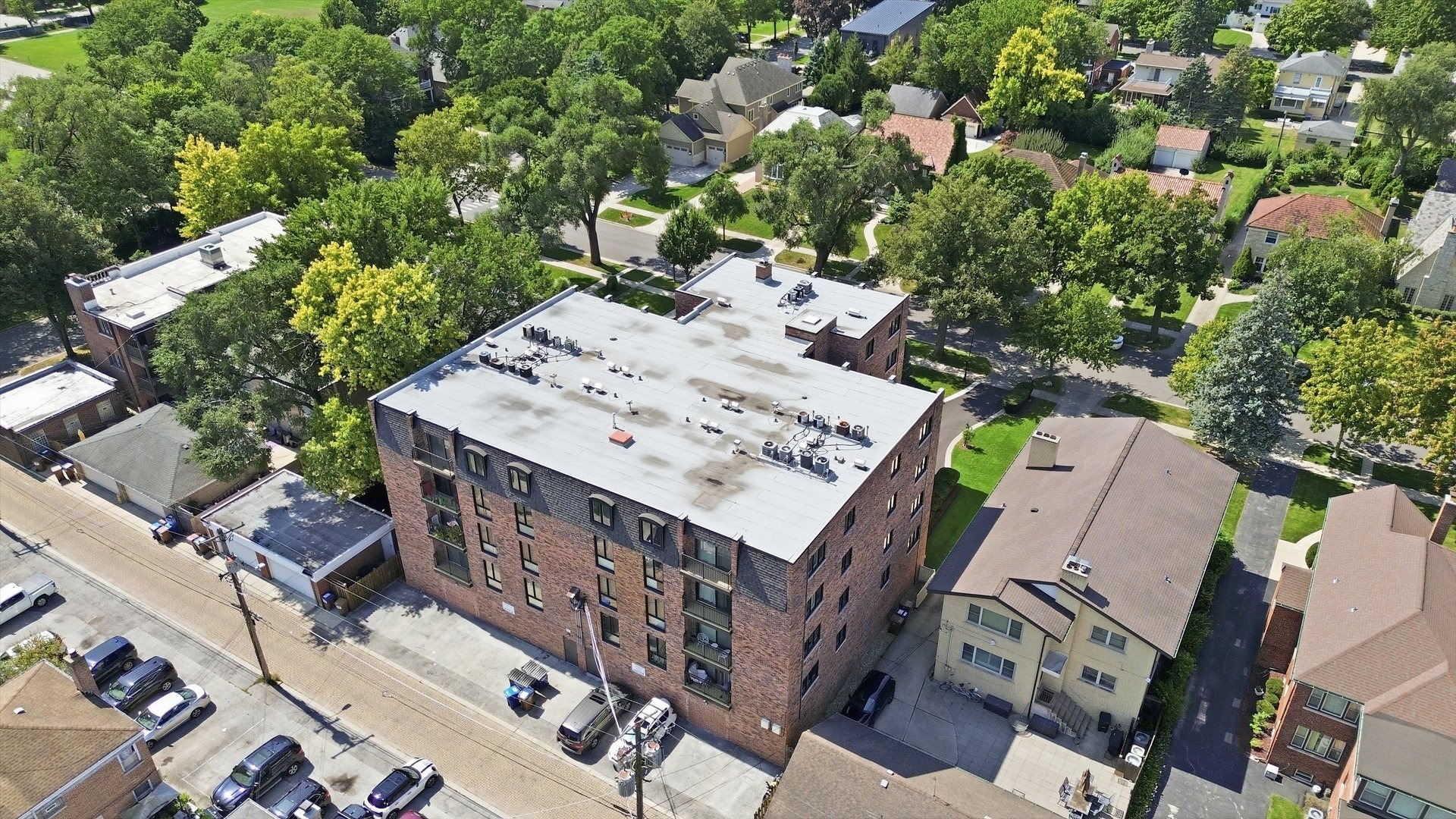 Bonnie Brae Pl, River Forest, IL 60305
