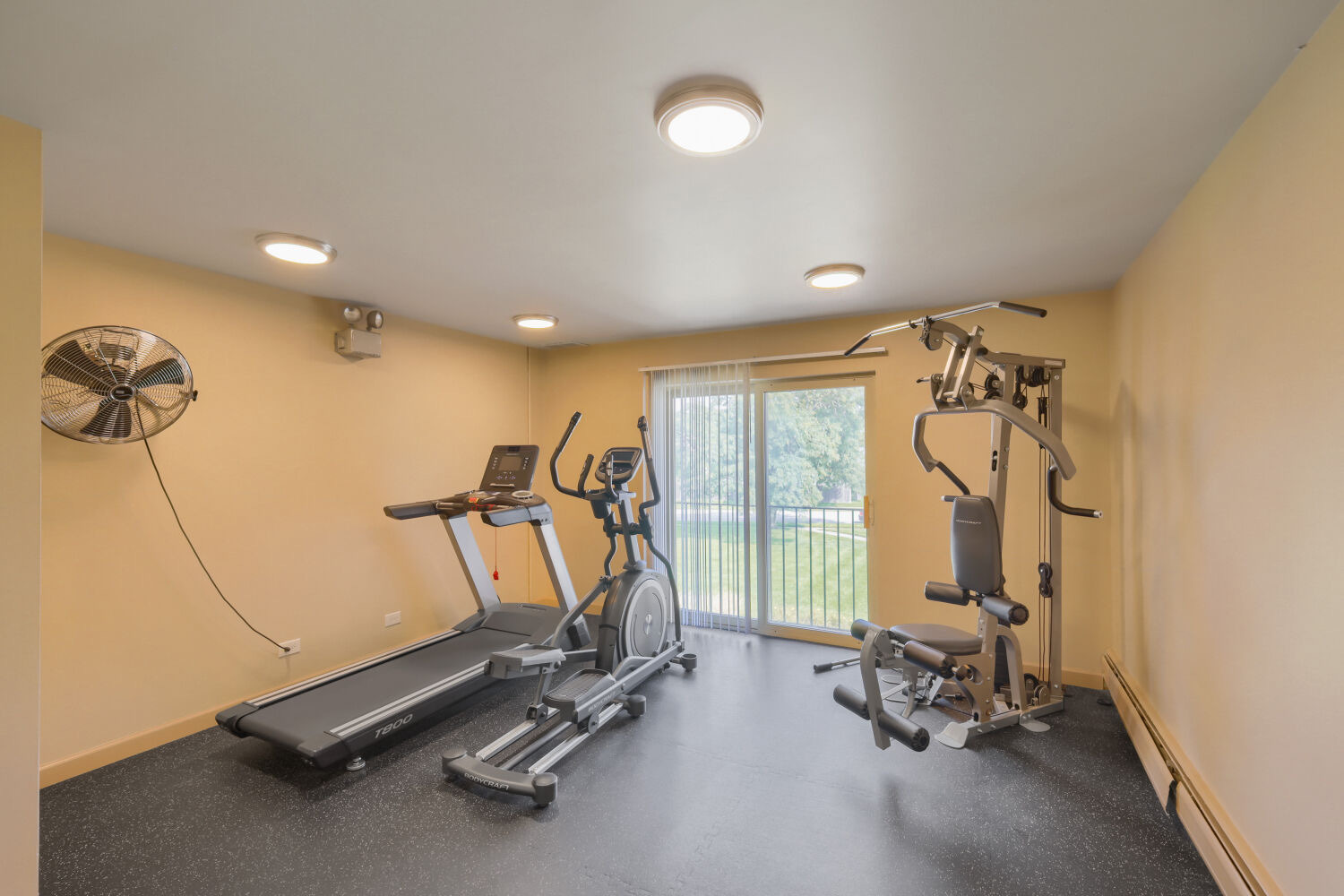 Churchill Dr, Palatine, IL 60074