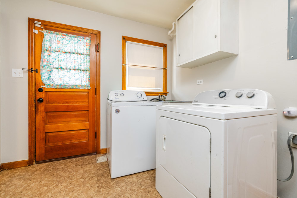 Water St, Thornton, IL 60476