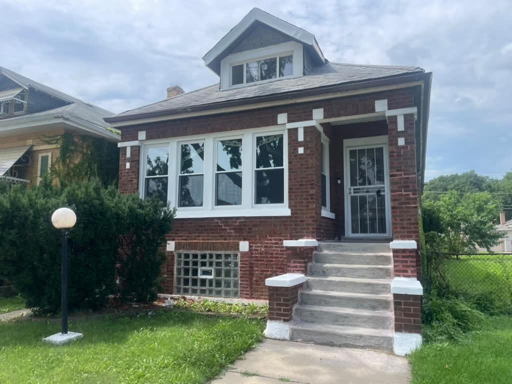 Throop St, Chicago, IL 60620 #1
