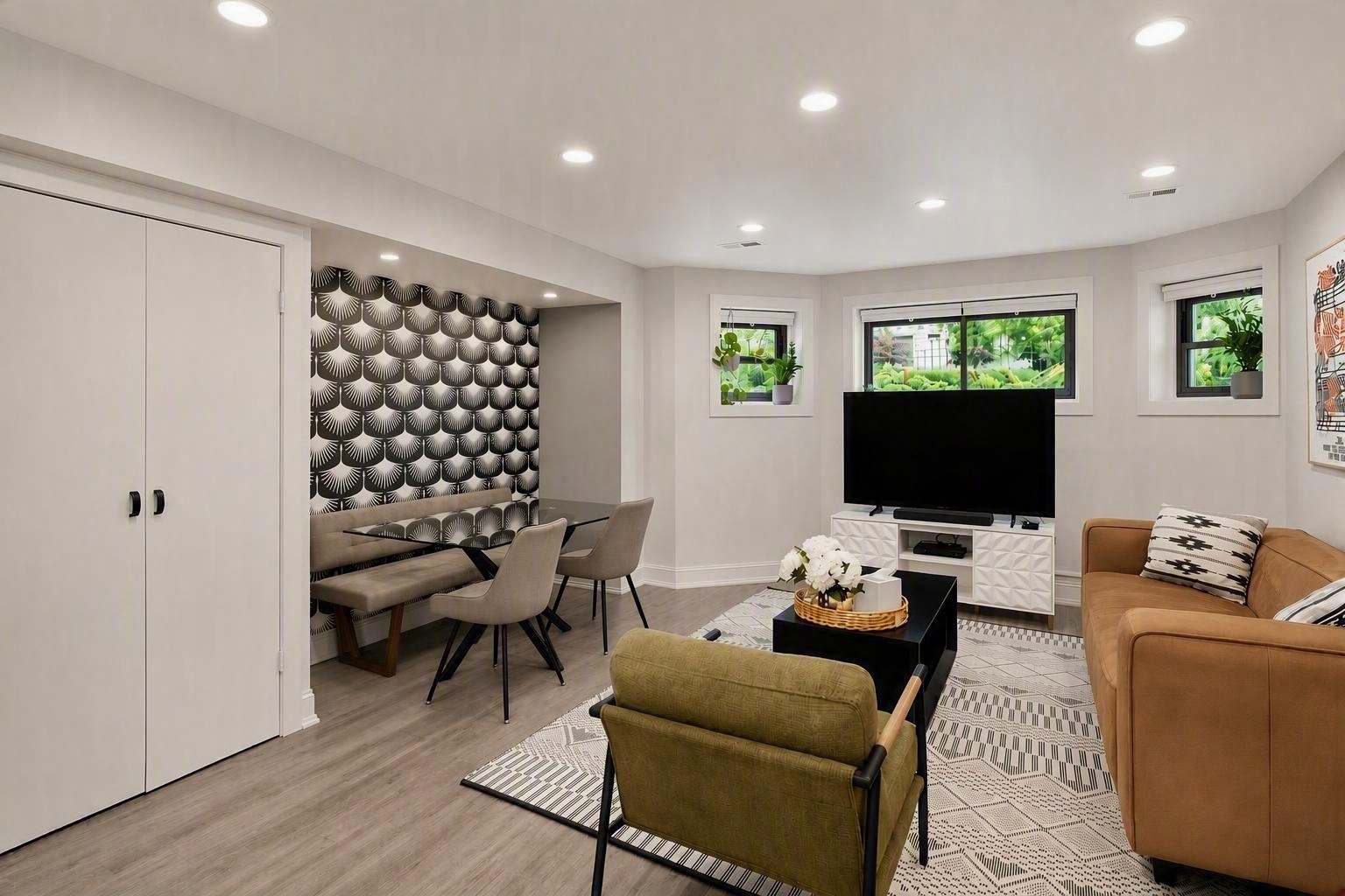 Kenmore Ave, Chicago, IL 60640 #1
