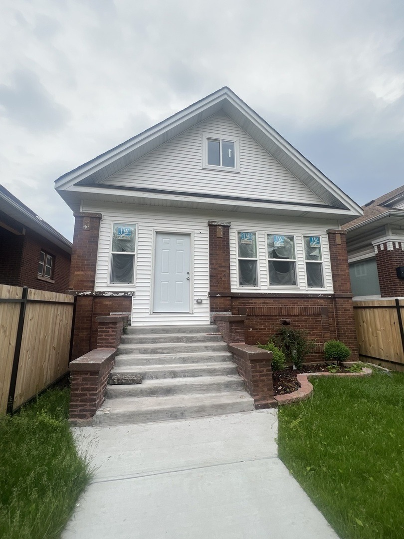 Constance Ave, Chicago, IL 60649