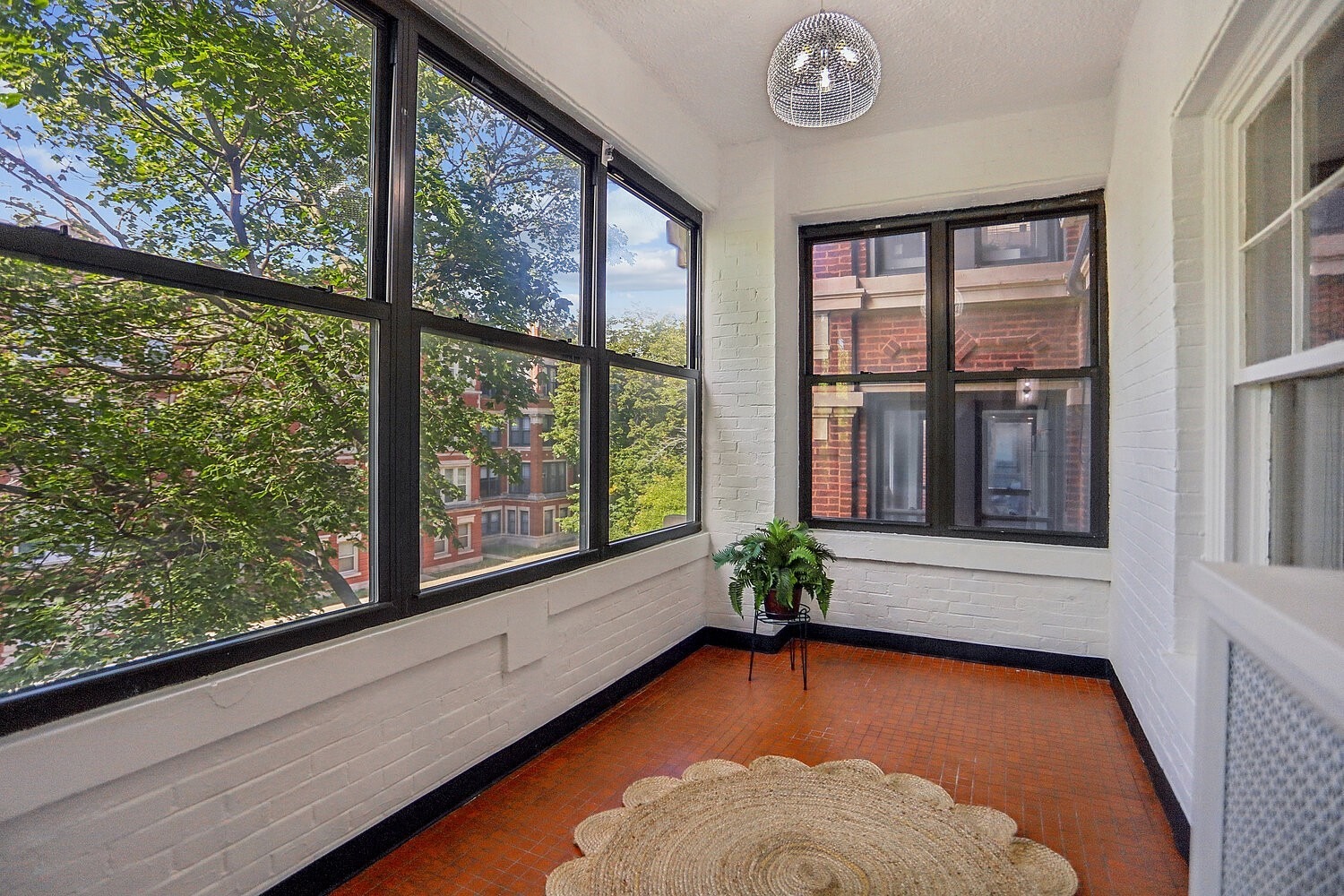 Greenwood Ave, Chicago, IL 60615