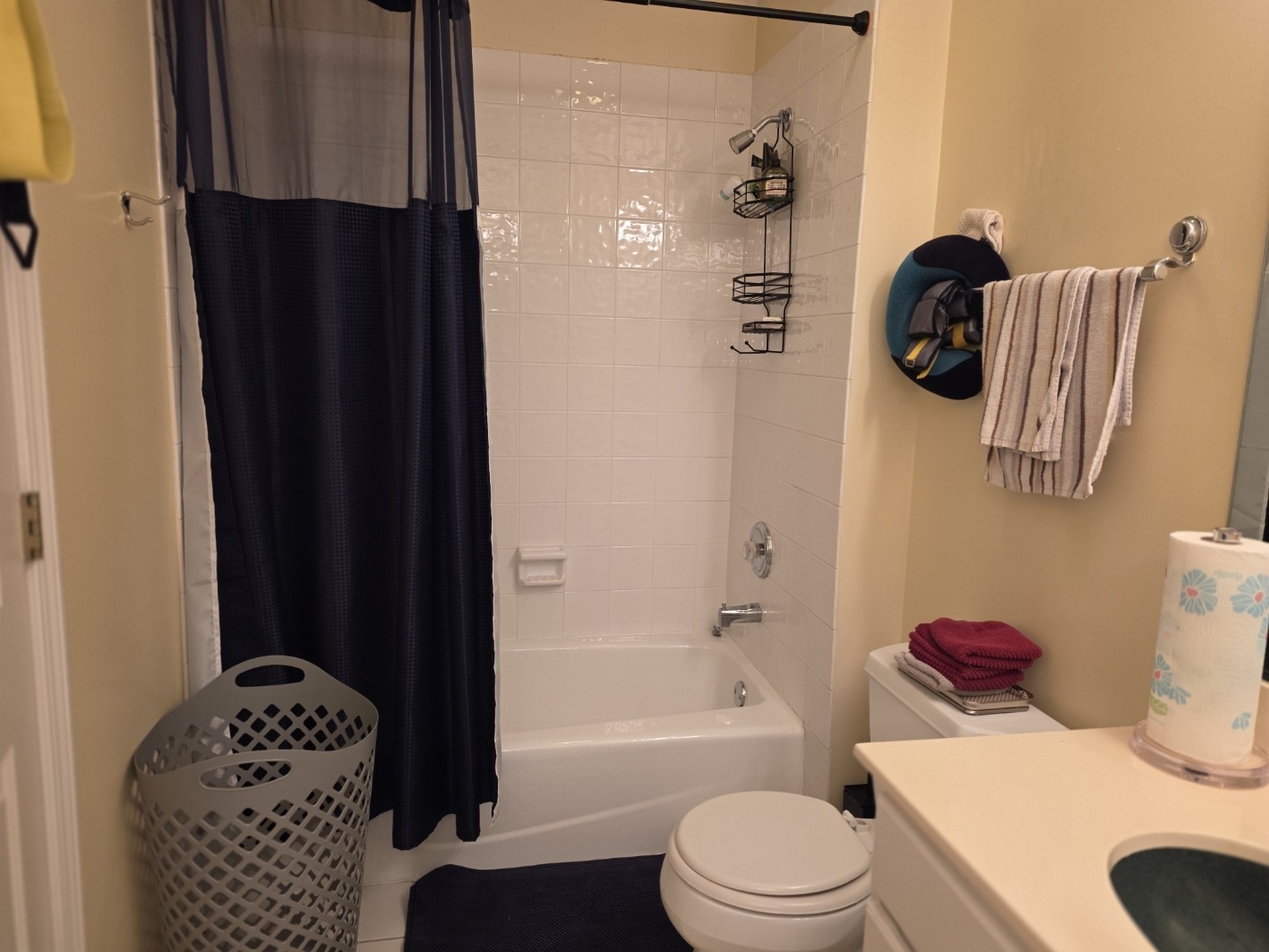 Bittersweet Dr, Gurnee, IL 60031