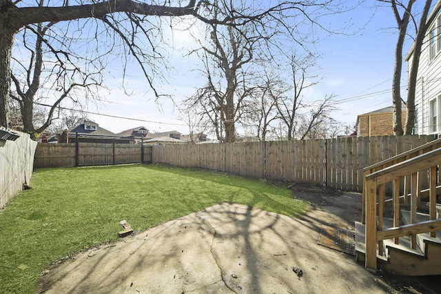 East End Ave, Chicago, IL 60617