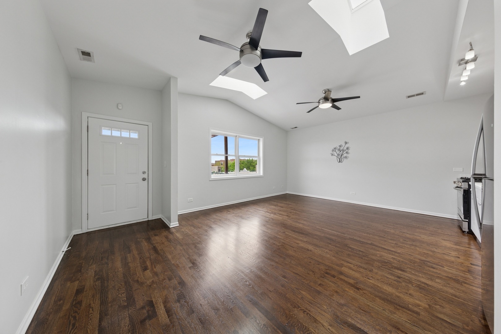 Maplewood Ave, Chicago, IL 60612