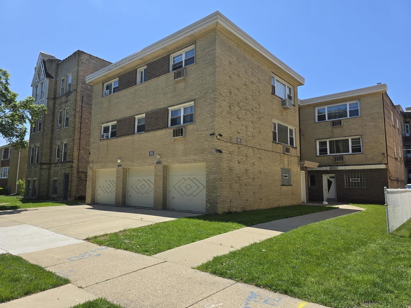 Knox Ave, Skokie, IL 60076