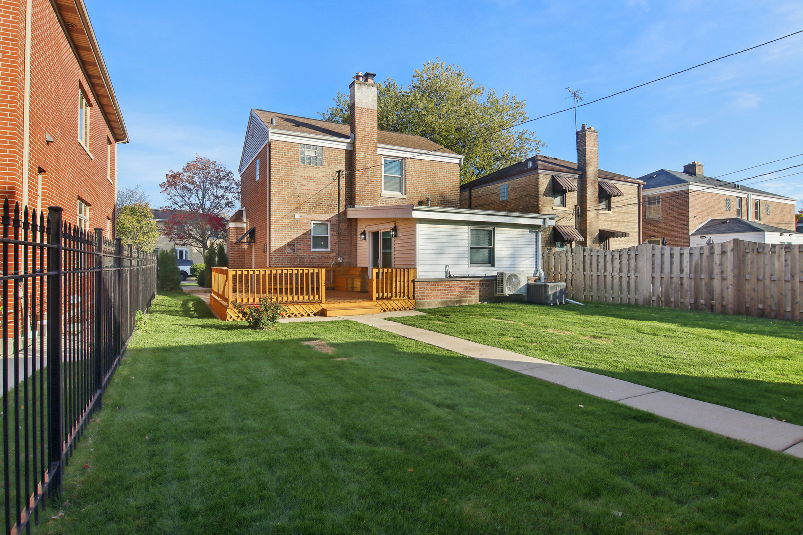 Hamlin Ave, Lincolnwood, IL 60712 #1