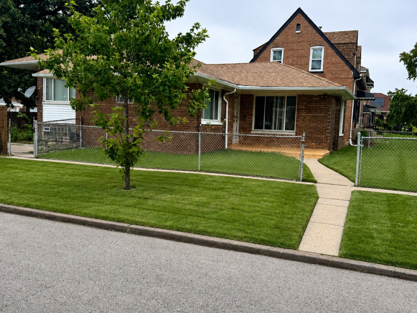 Dobson Ave, Chicago, IL 60628