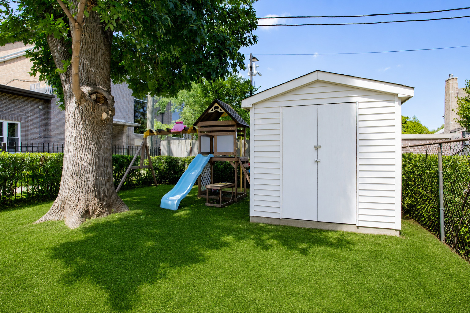 Touhy Ave, Chicago, IL 60645
