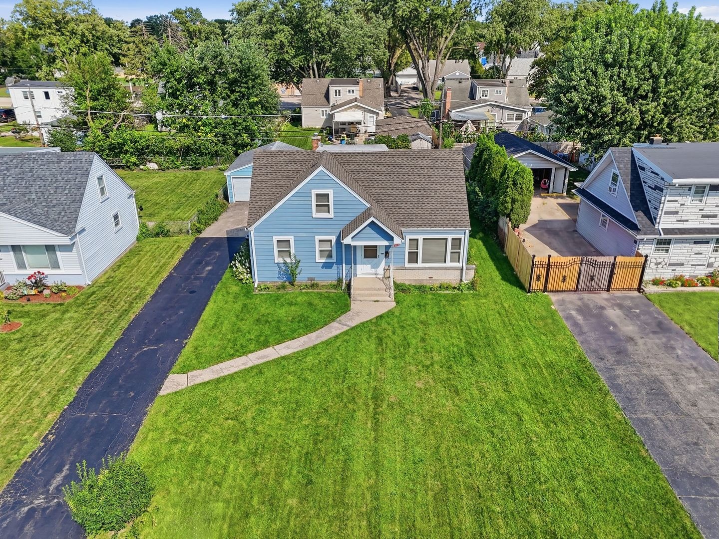 Roy Ave, Northlake, IL 60164 #1