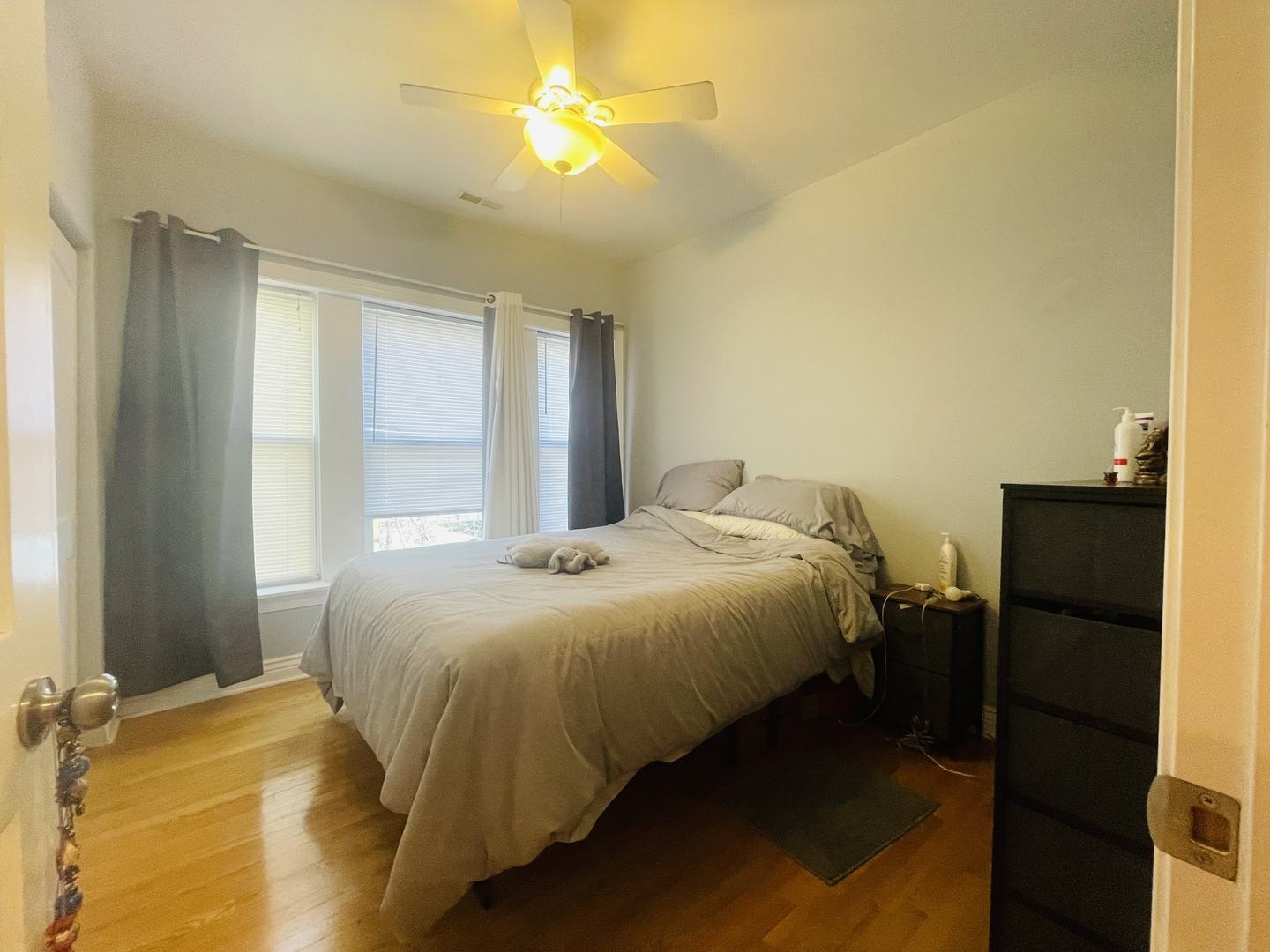 Lakewood Ave, Chicago, IL 60626 #1