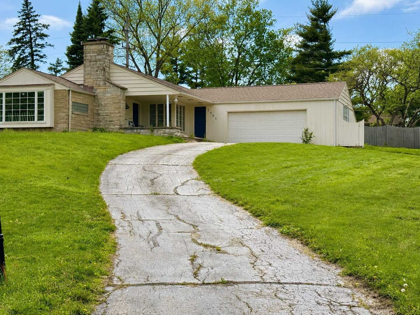 Sugar Valley Ln, Joliet, IL 60433