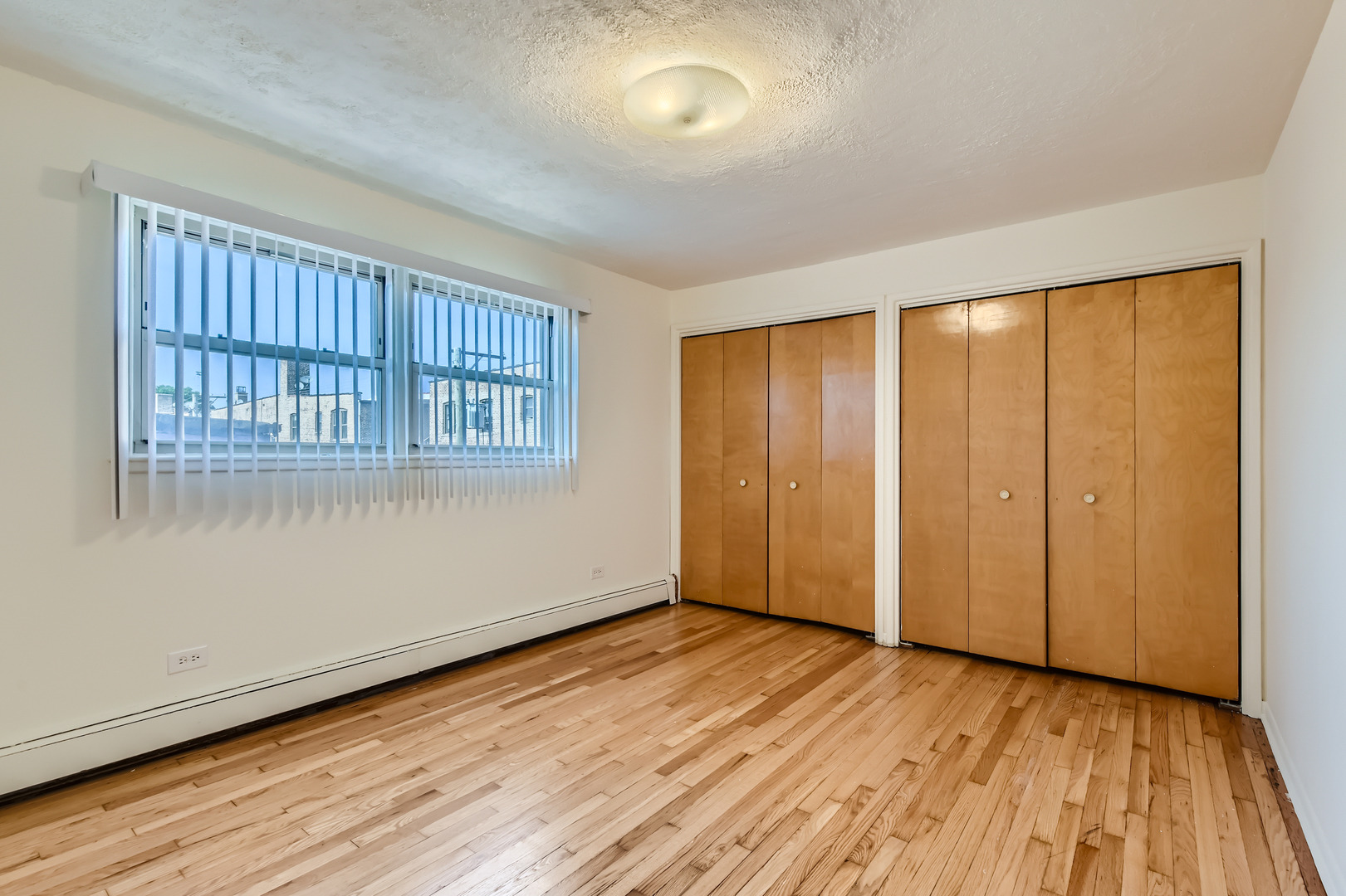 Chappel Ave, Chicago, IL 60649
