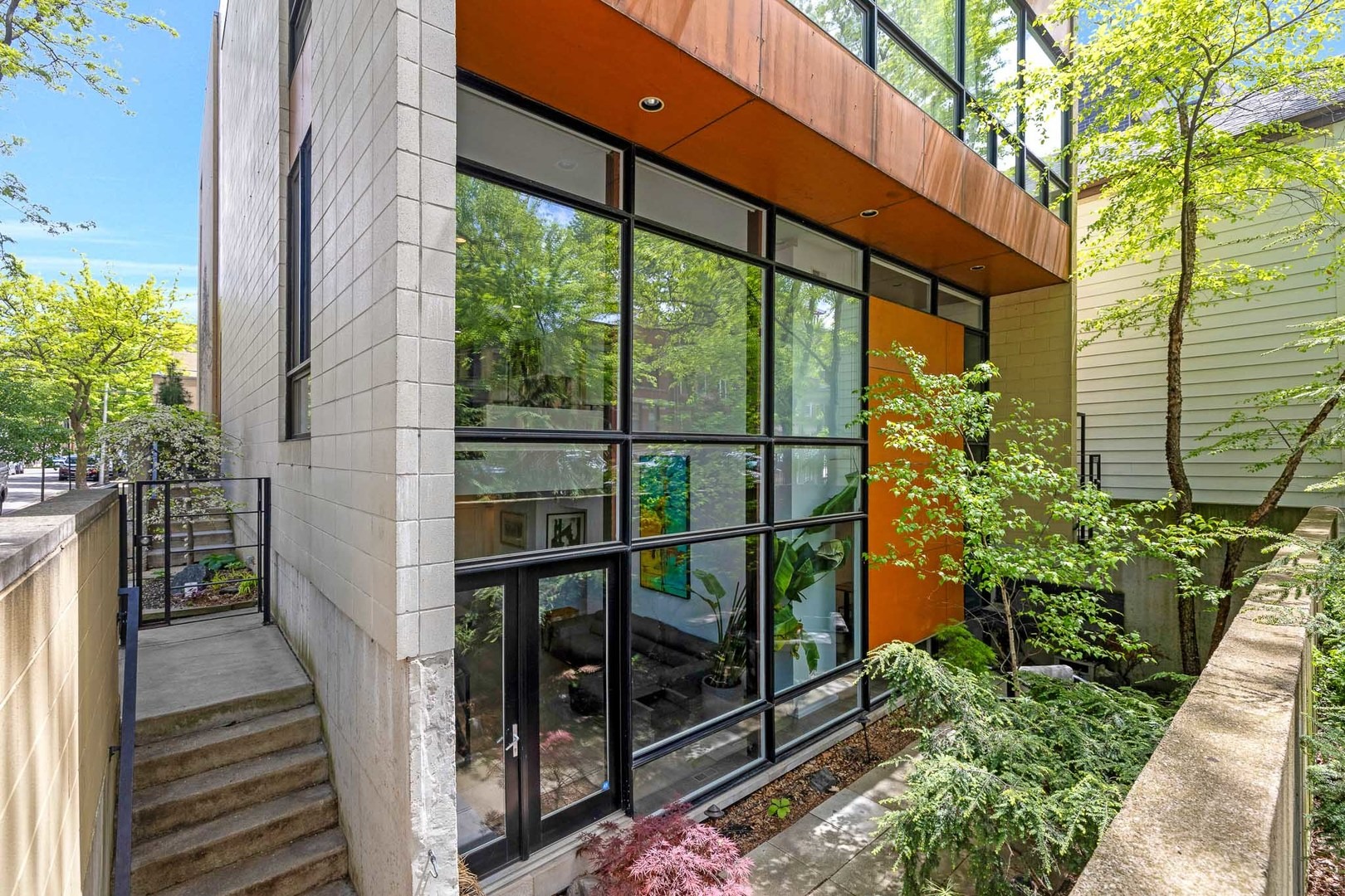 Hermitage Ave, Chicago, IL 60622
