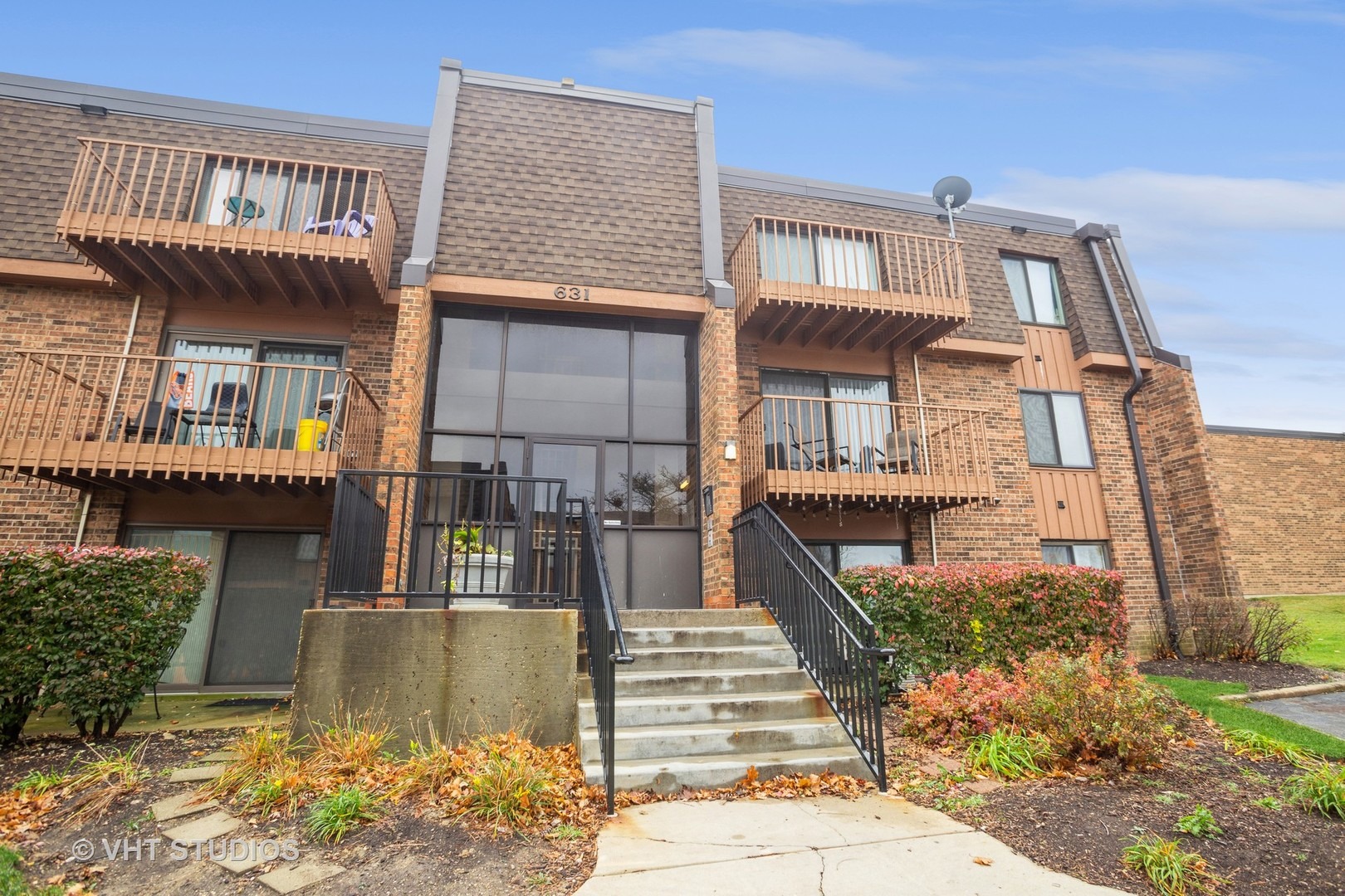 Derry Ct, Schaumburg, IL 60193 #1