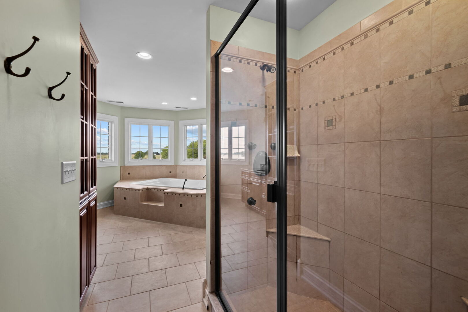 Muirhead Rd, Elgin, IL 60124