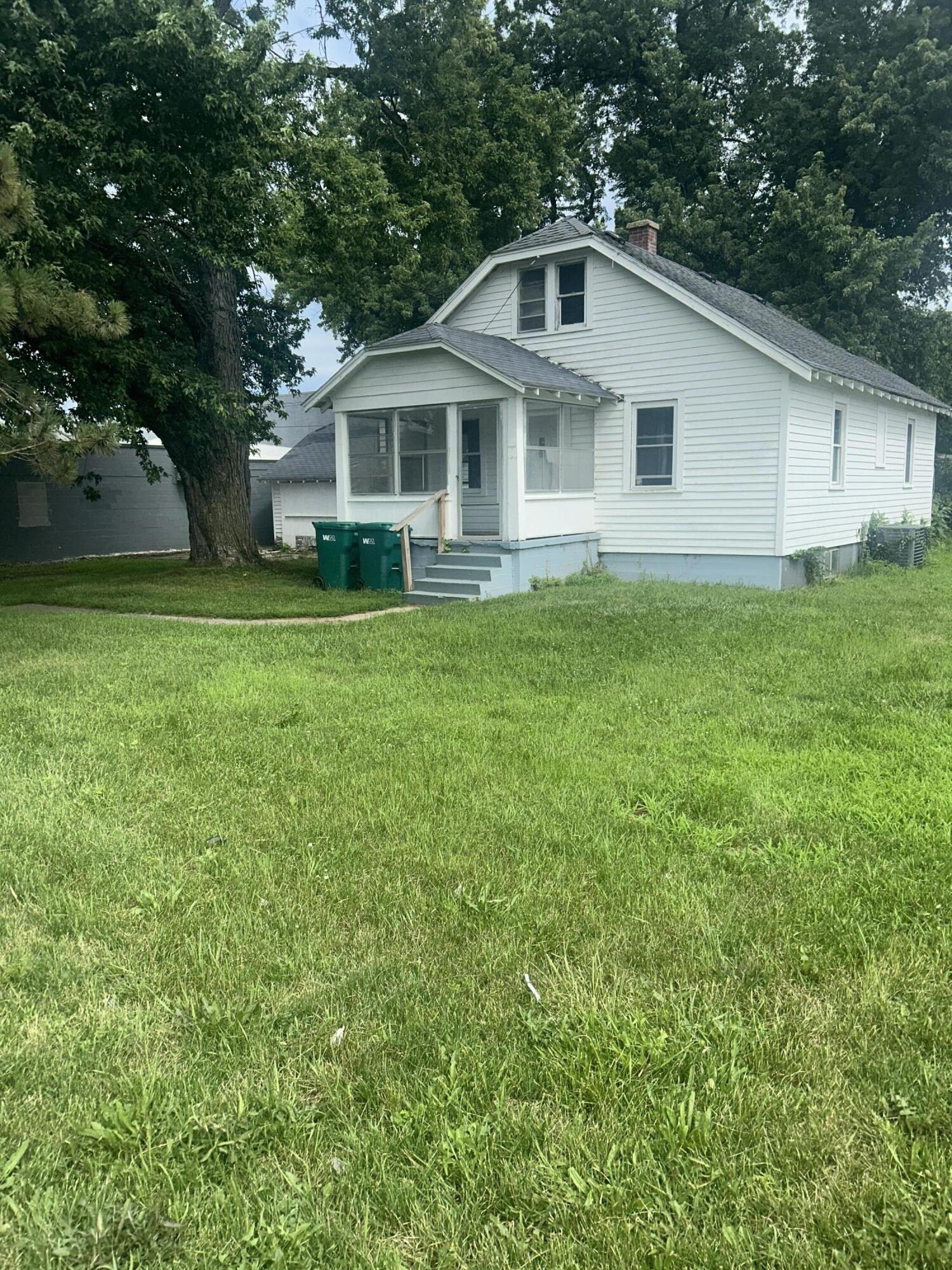 Golden Ave, Battle Creek, MI 49014