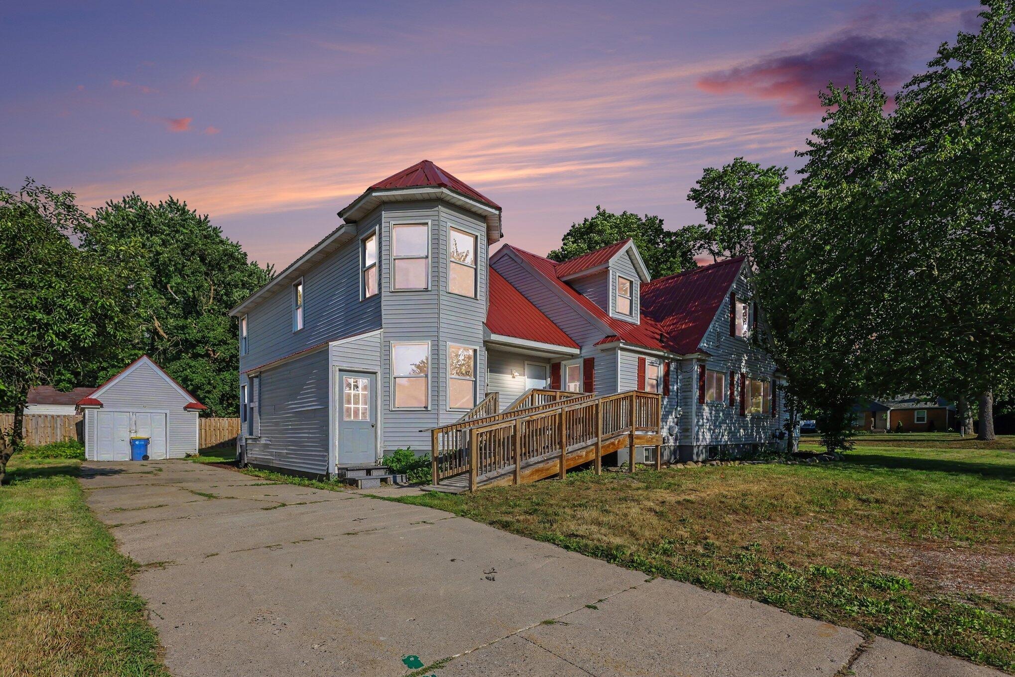 3 Mile Rd, Grand Rapids, MI 49505