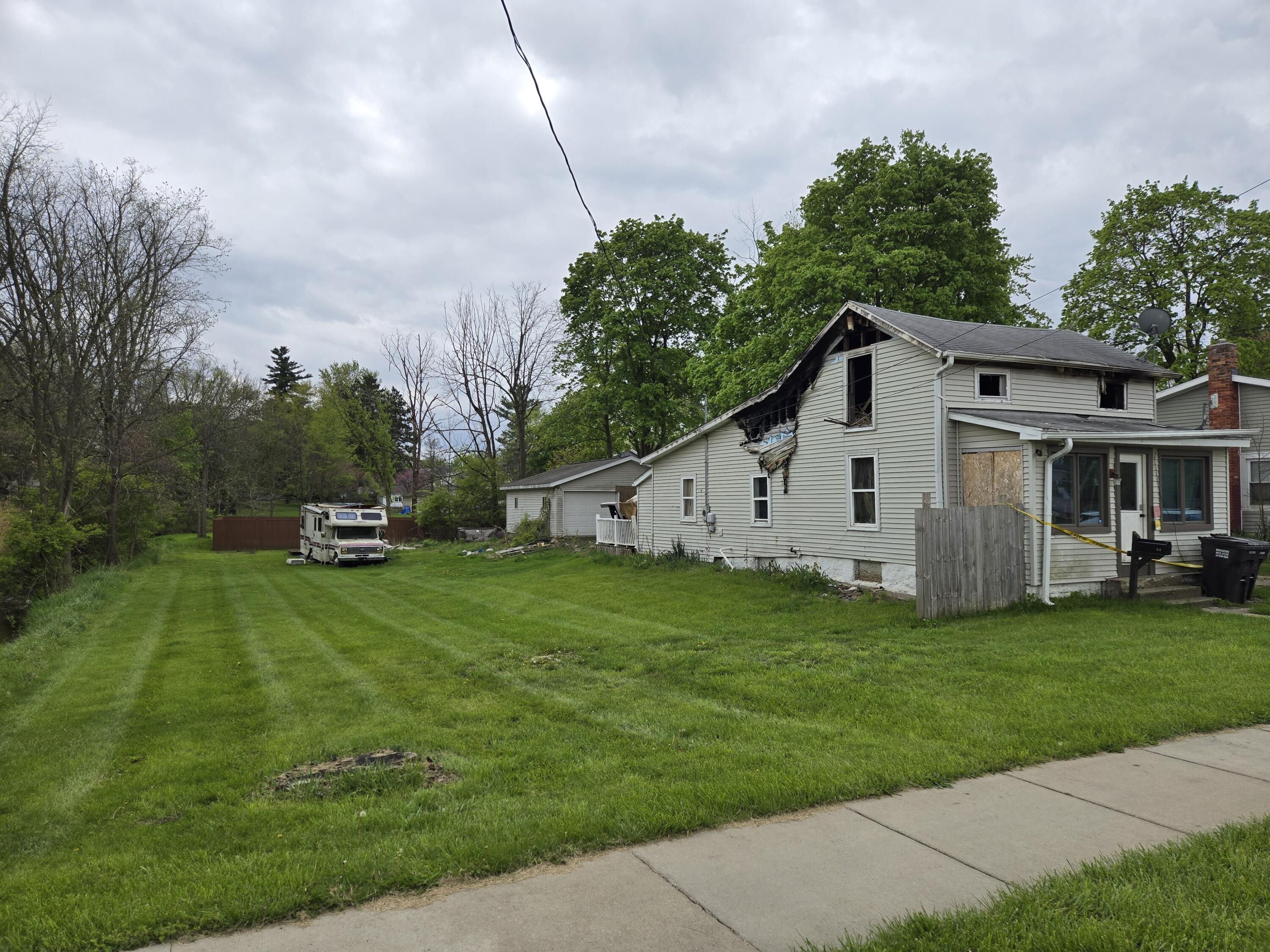 Spring St, Hillsdale, MI 49242 #1