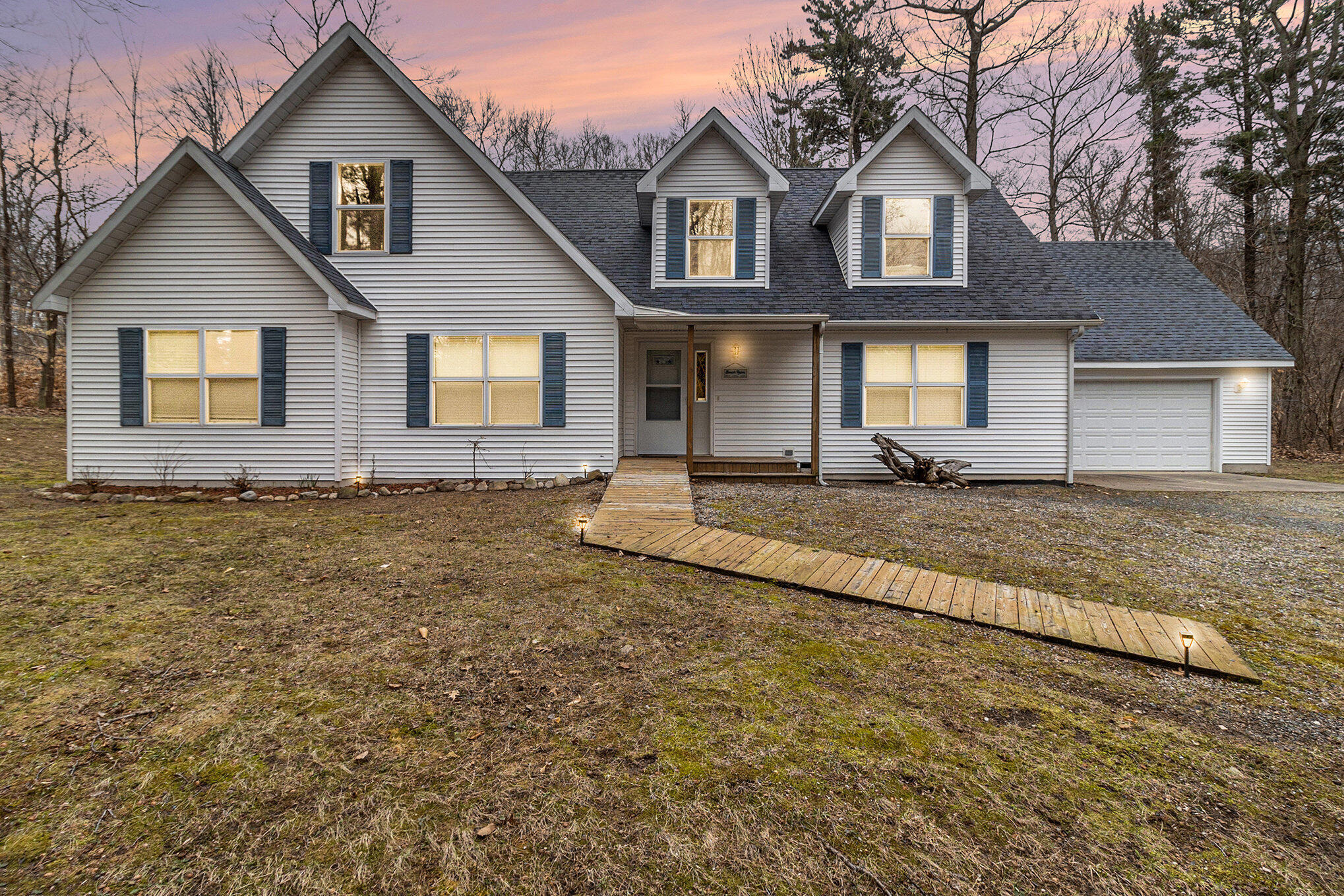 Woodrow Rd, Shelby, MI 49455