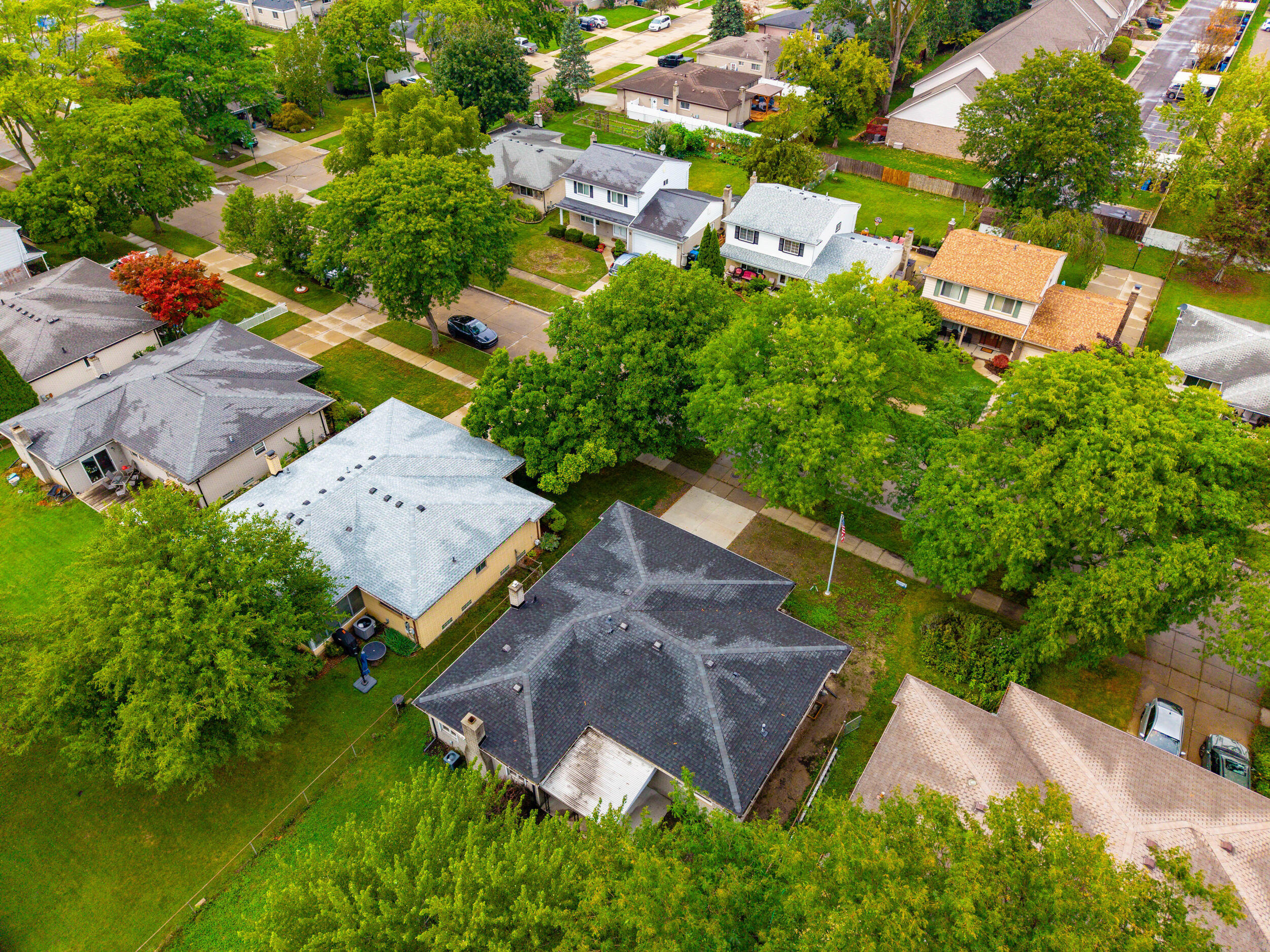 Briarwood Dr, Madison Heights, MI 48071 #1